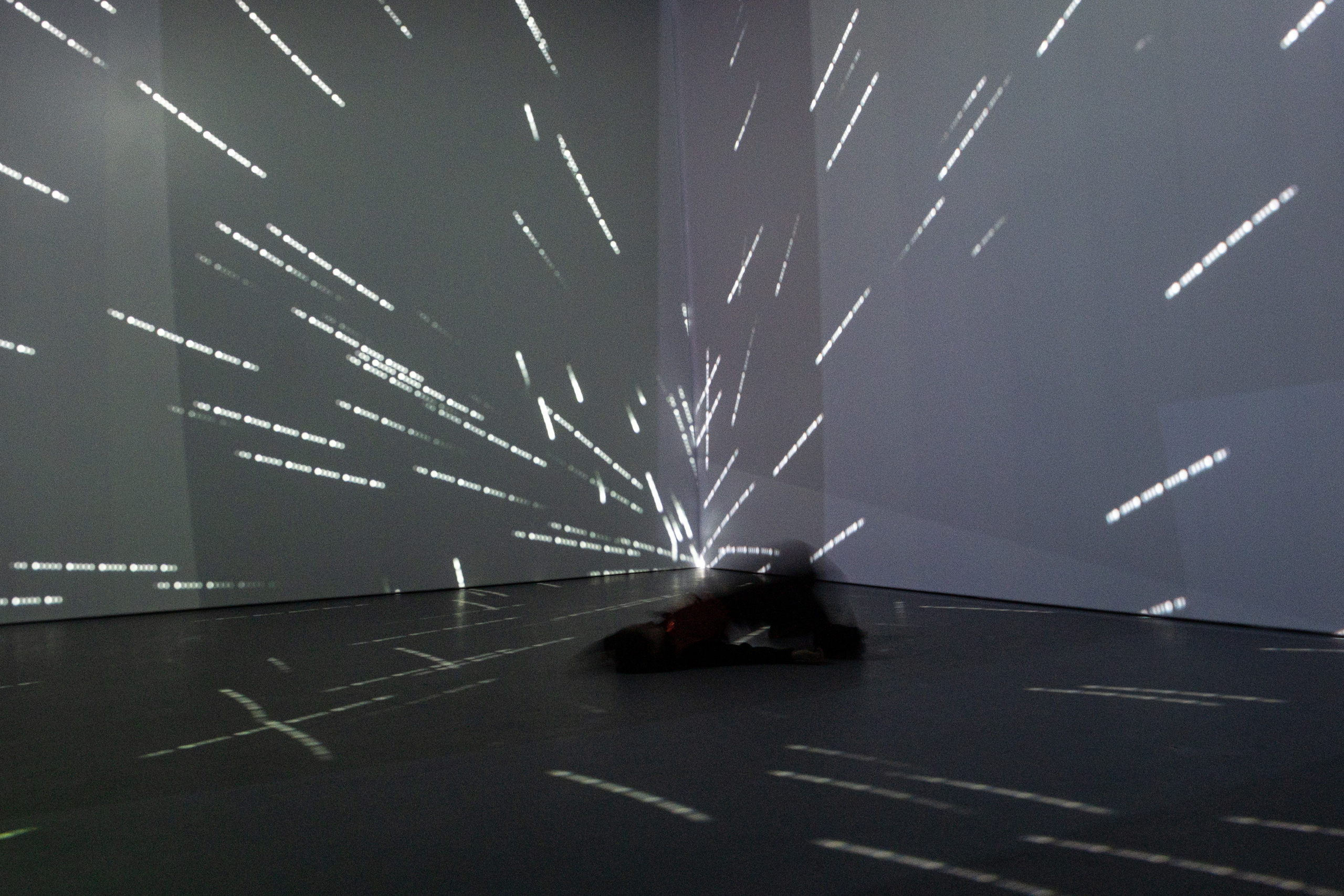 Мультимедийно-пластический перформанс Отражение. Репортажный фотограф в Казани Павел Серпокрылов