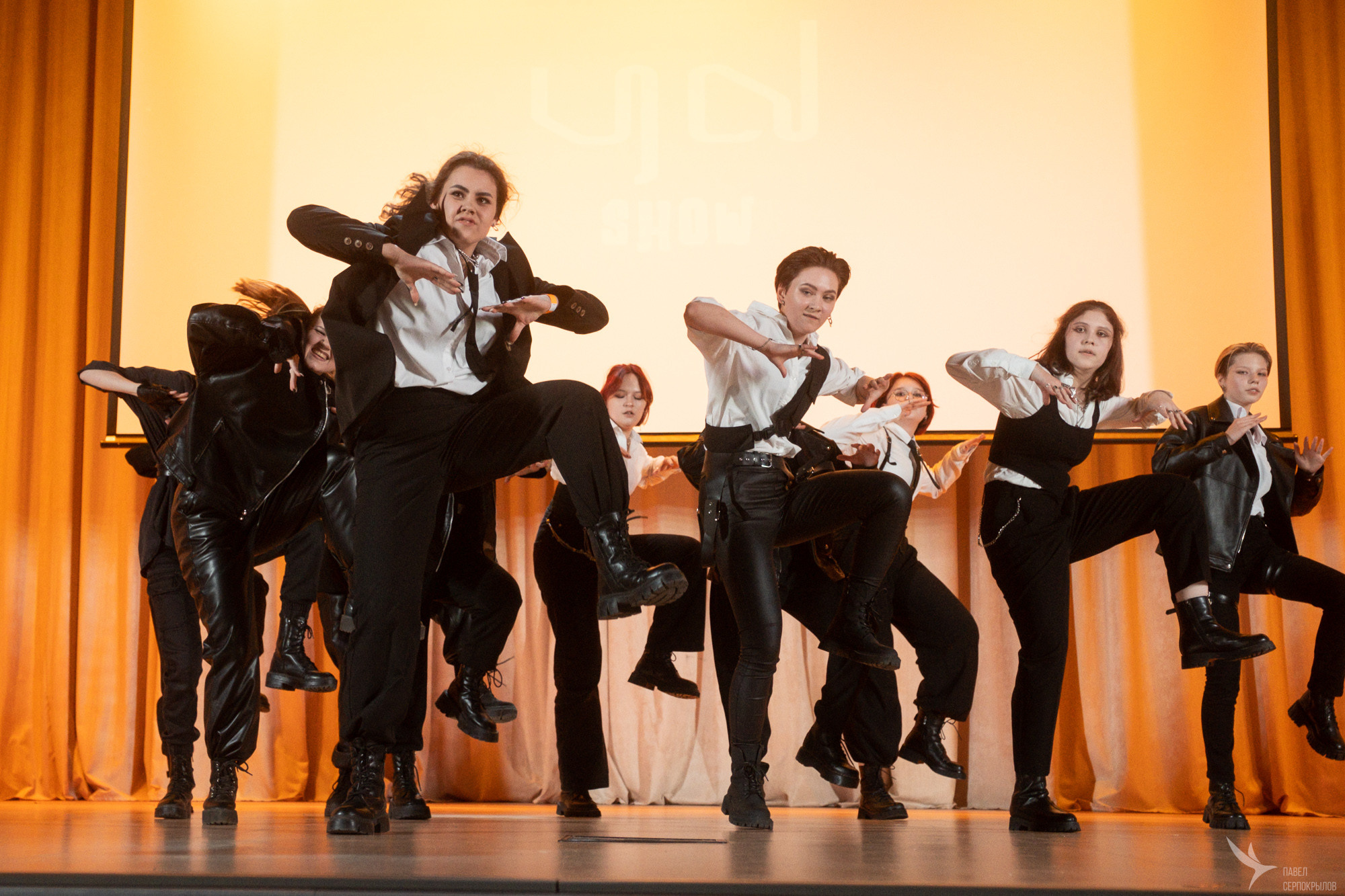 Отчетный концерт танцевальной школы YouDancer. Репортажный фотограф в Казани Павел Серпокрылов