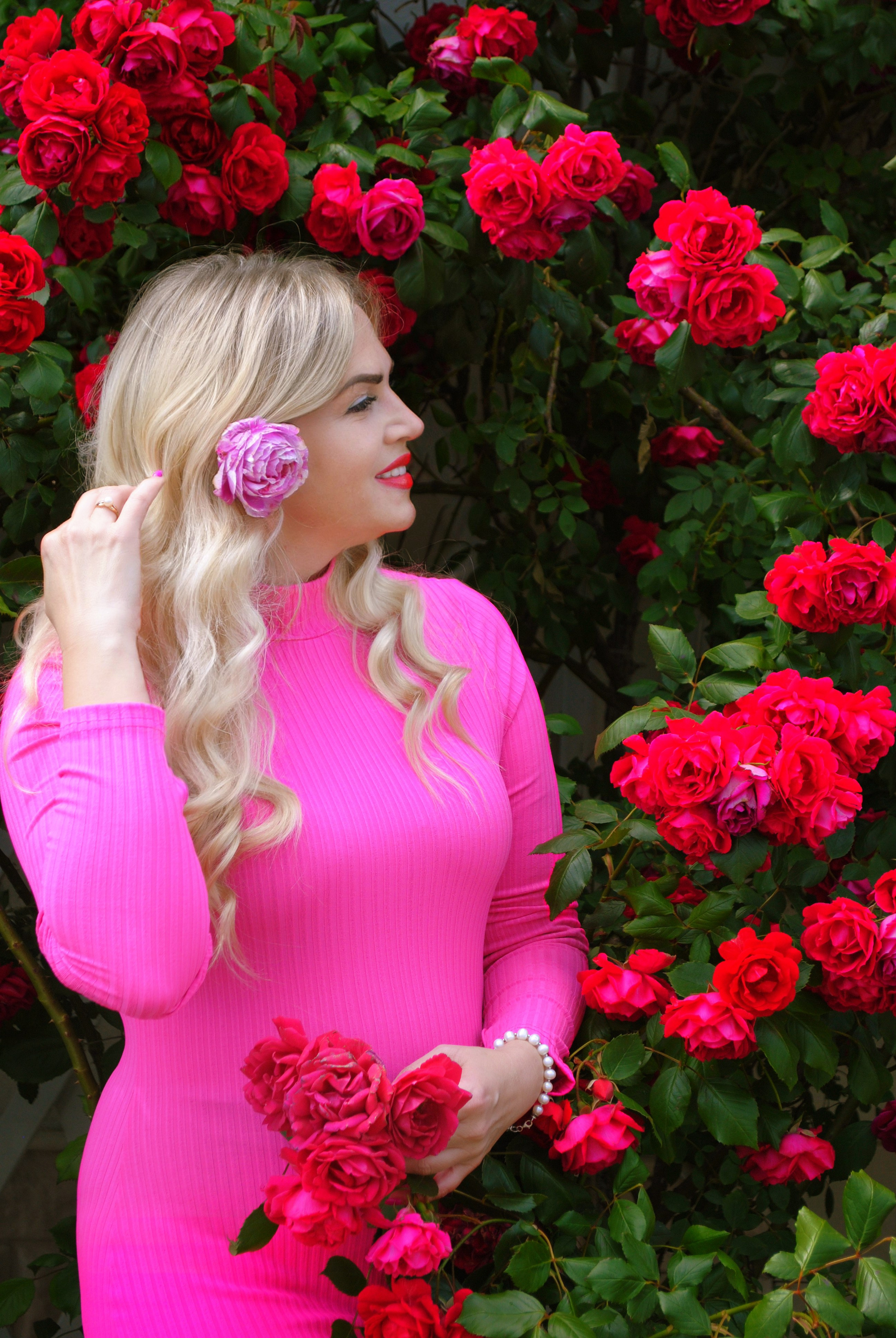 Наталья в розах. Фотограф Мария Мусаелян