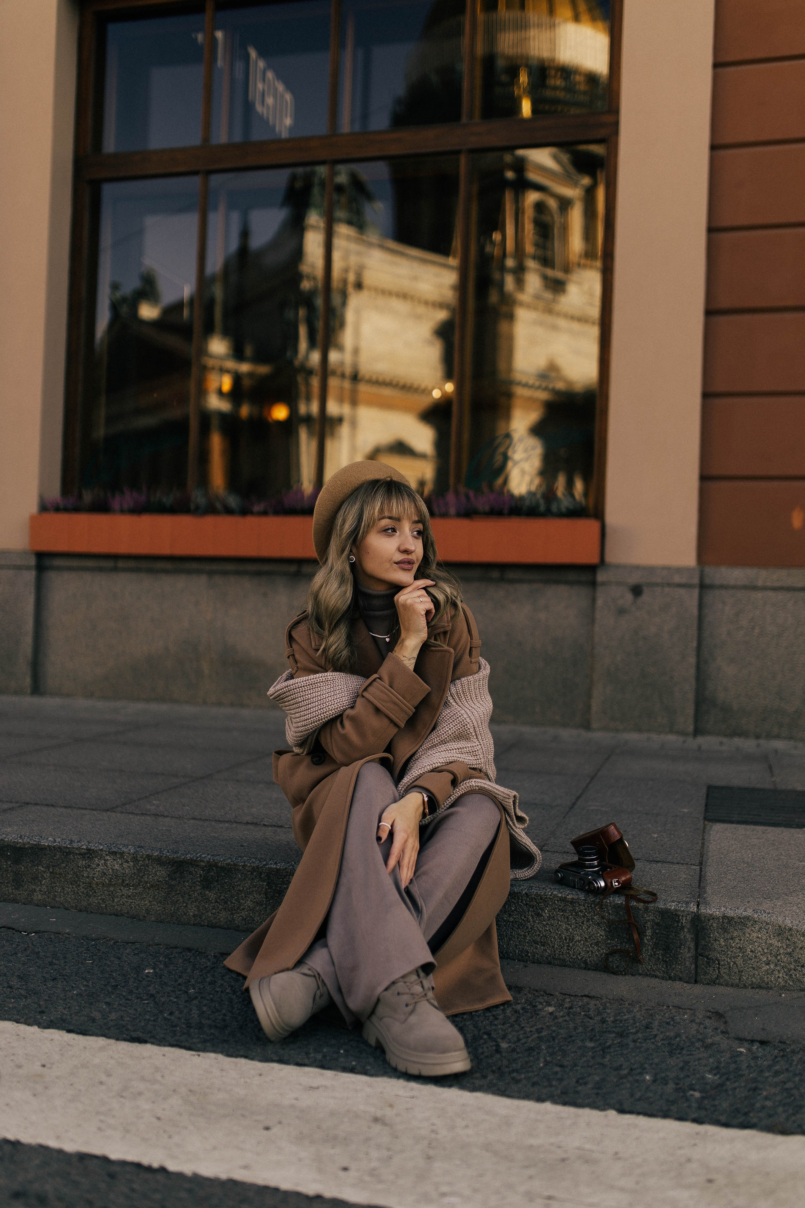 Оленька Гладченко. Главная