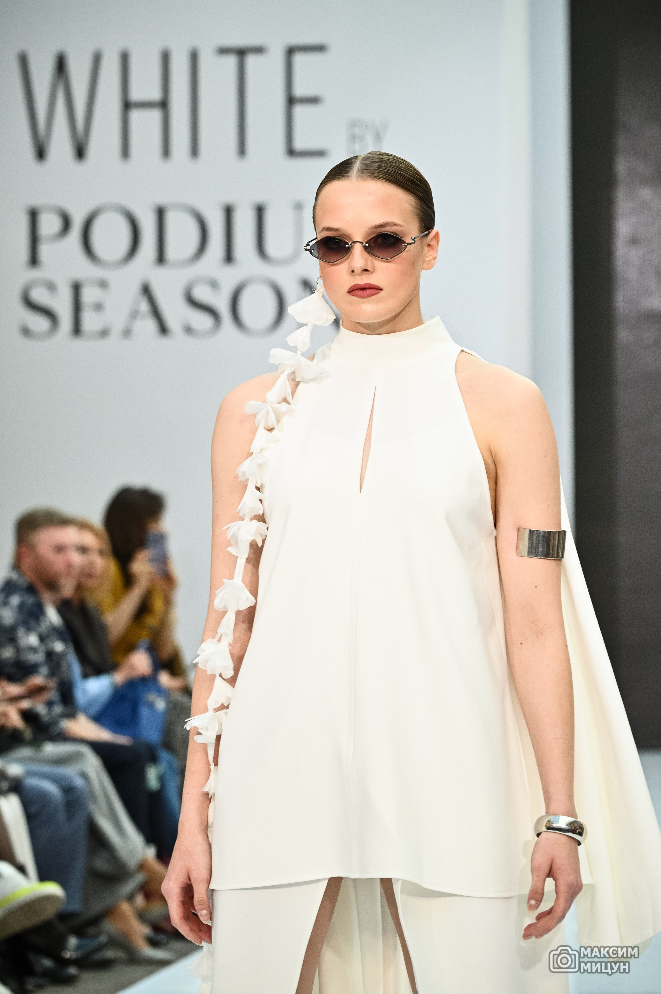 Модные показы. Фотограф Максим Мицун. Портрет, свадьба, репортаж, каталог