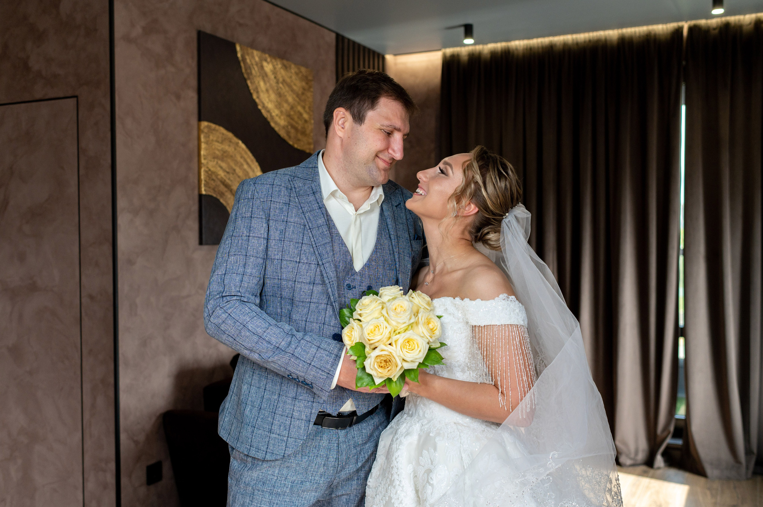 Анастасия и Игорь (фотосессия во Втором Дворце Бракосочетания, Польский сад, здание городской Ратуши). Портретный, семейный и свадебный фотограф в Санкт-Петербурге и в Пушкине Ширяев Денис