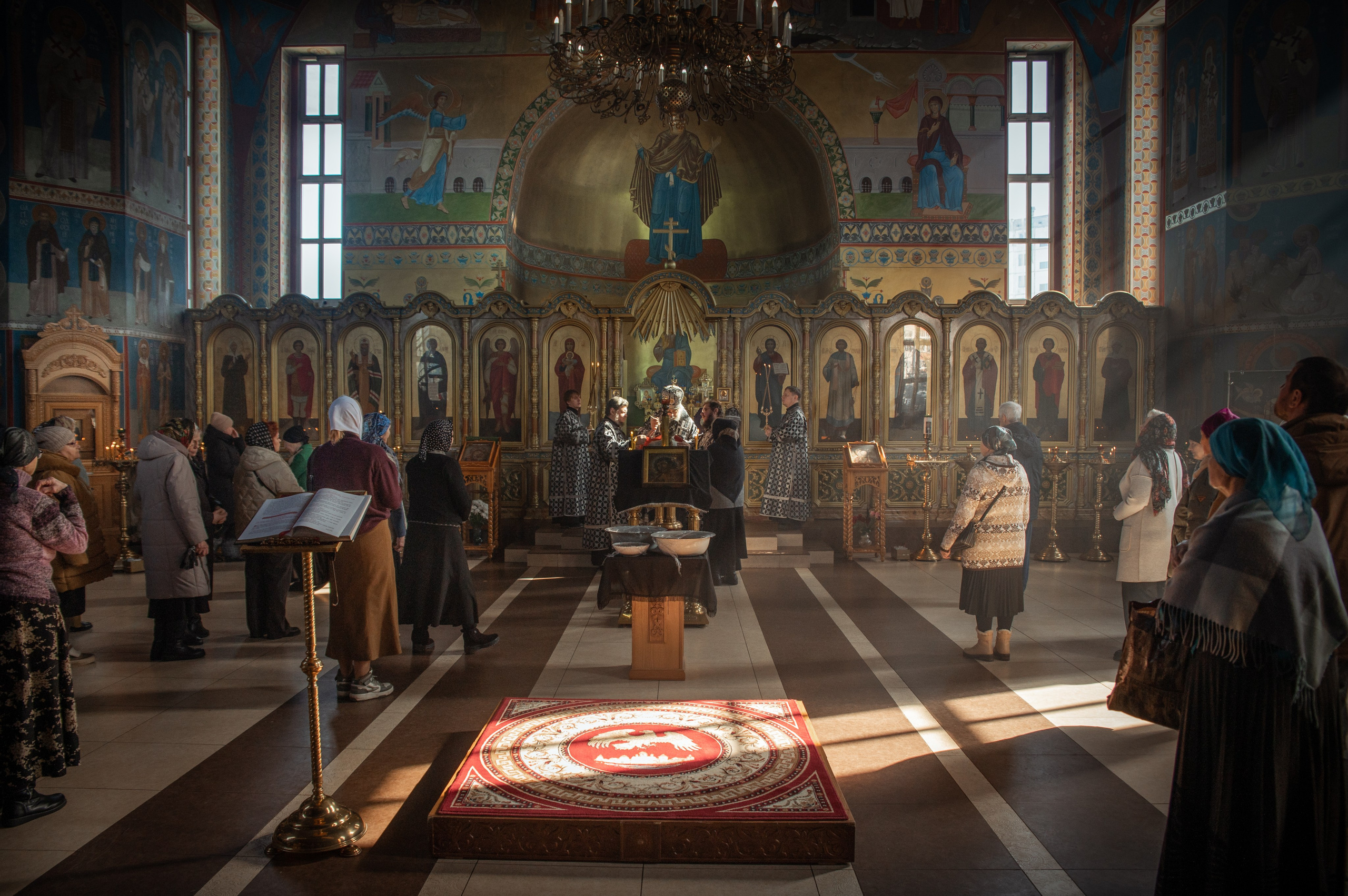 Преждеосвящение Даров. Храм Серафима Саровского. Церковный, семейный и репортажный фотограф Волгоград, Волжский