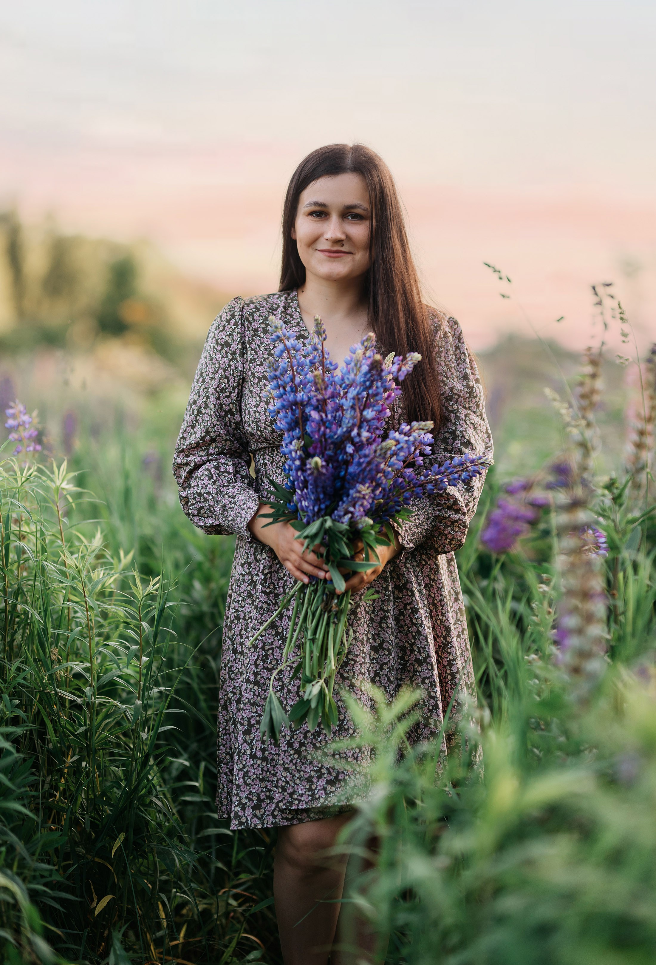 Анна в люпинах. Свадебный и семейный фотограф в Туле Ксения Сильвер