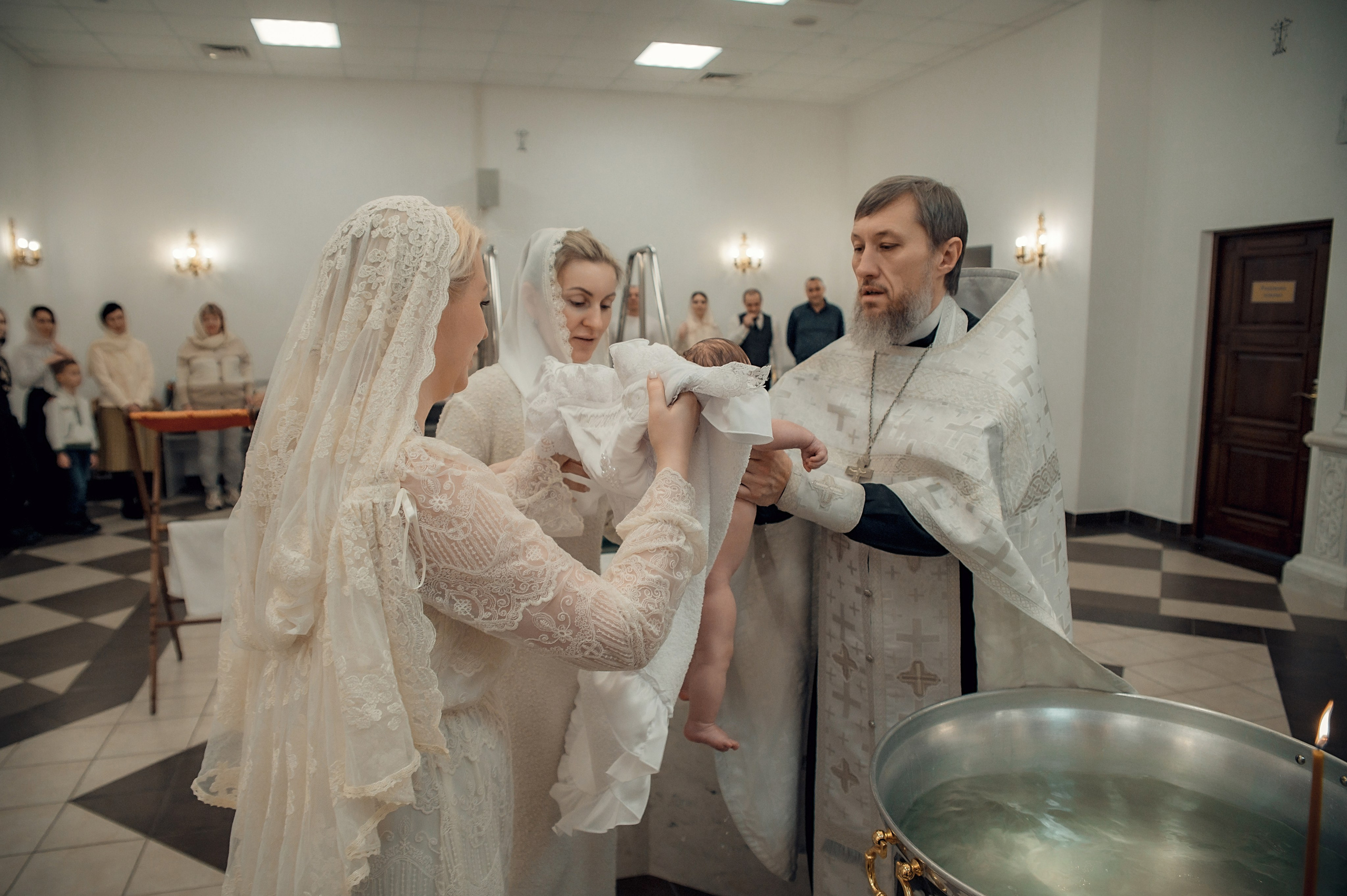 Таинство Крещения Натальи, Собор Александра Невского г. Волгоград. Церковный, семейный и репортажный фотограф Волгоград, Волжский