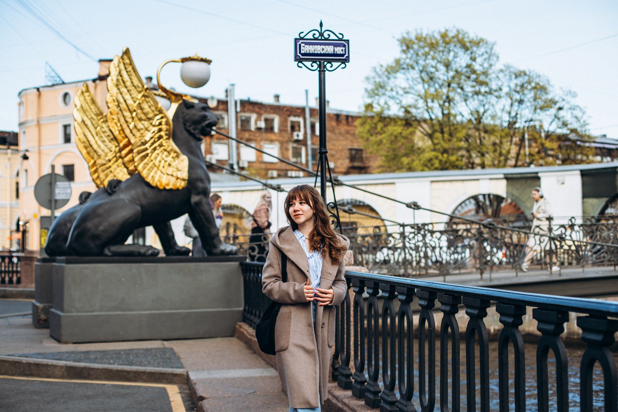 Азалия в мае. Фотопрогулка в Петербурге. Индивидуальный и семейный фотограф в Санкт-Петербурге