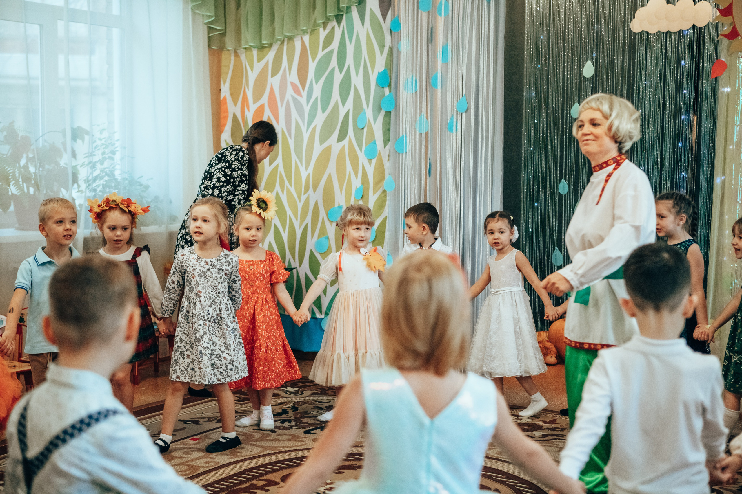 Утренник «Праздник осени». Семейный и детский фотограф в г. Новосибирске Макеева Анастасия