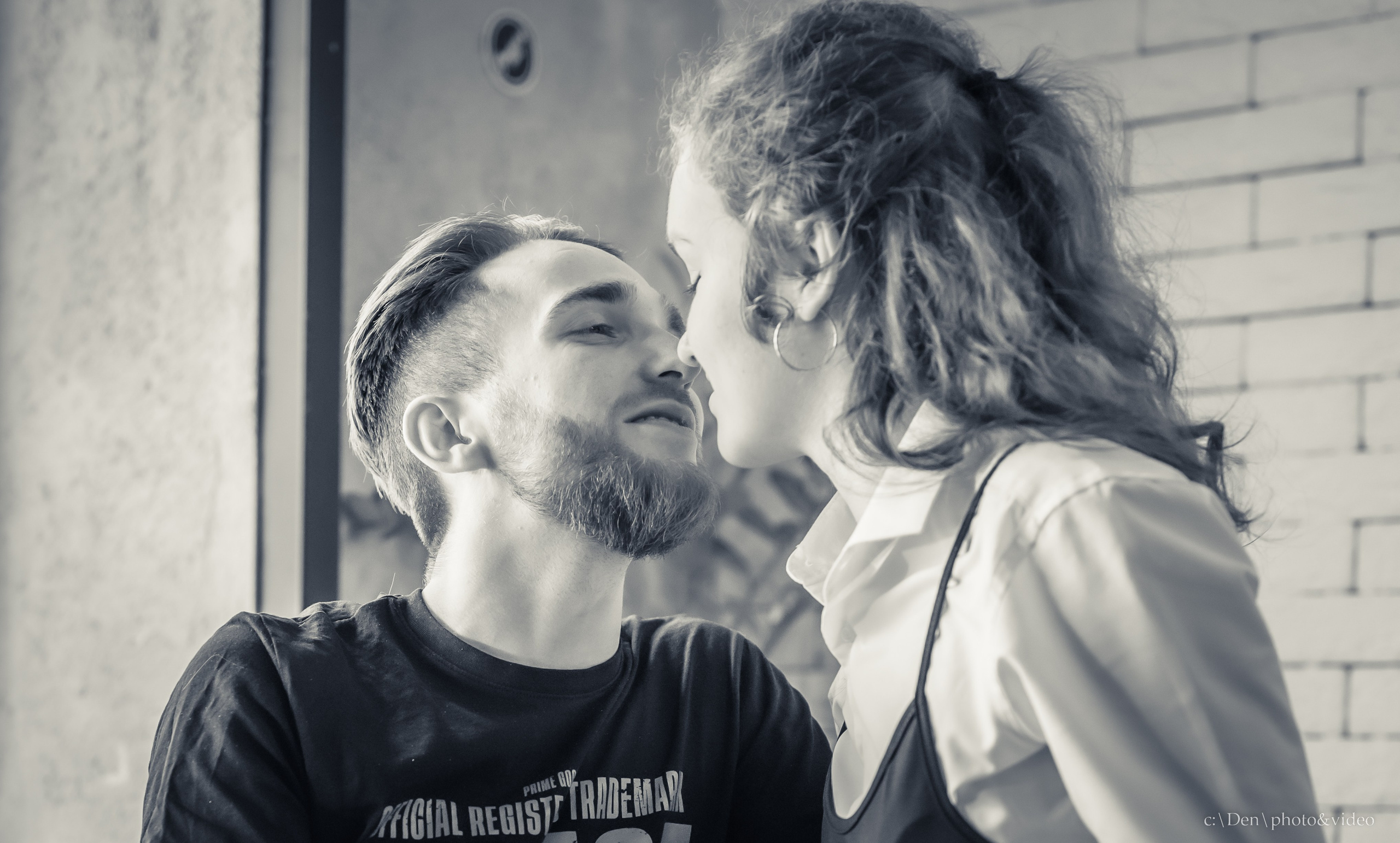 Предвкушение поцелуя. Инди фотограф и видеограф в Курске Денис Смирнов