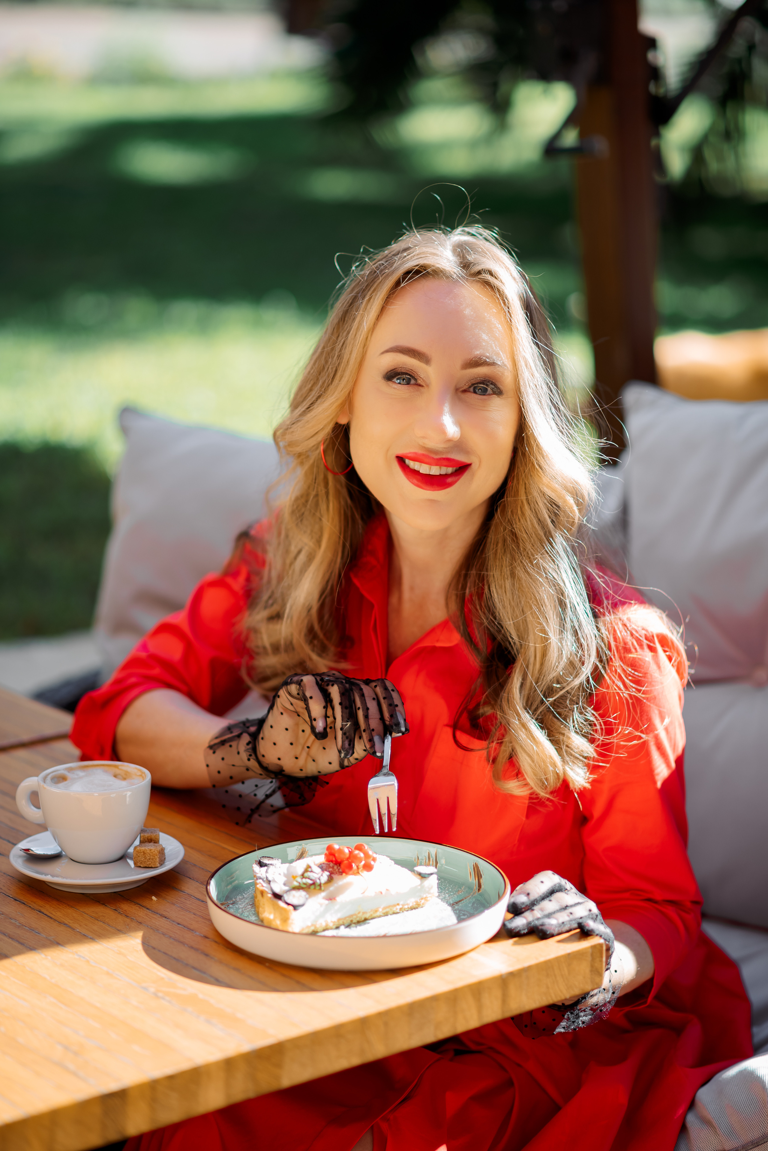 Съемка в кафе. Семейный и женский фотограф Лоо Краснодар Сочи Энем Татьяна Трибурт