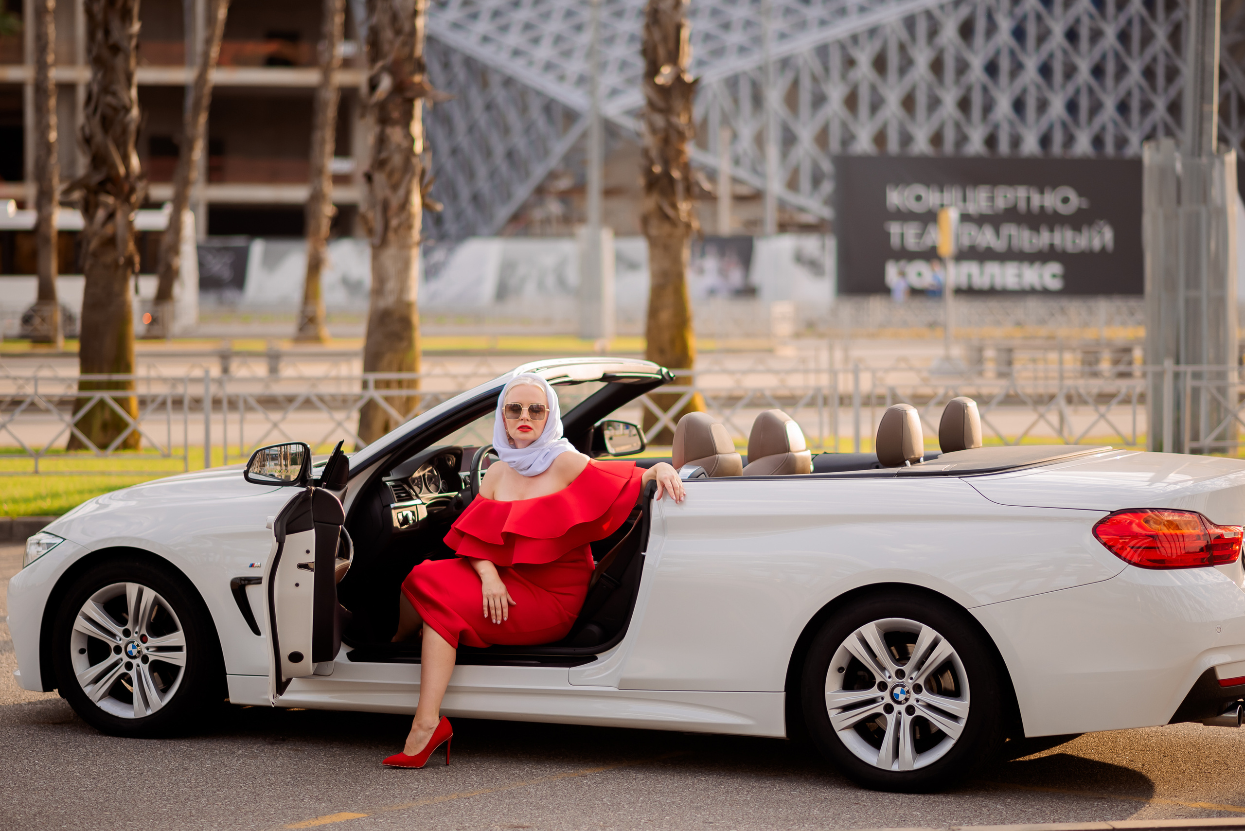 Фотосет с BMW. Семейный и женский фотограф Лоо Краснодар Сочи Энем Татьяна Трибурт