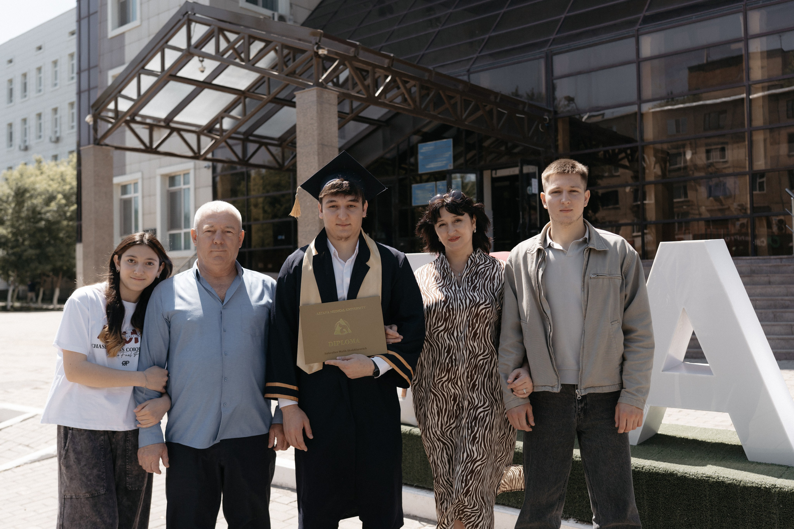 Выпускной (медицинский). Крис Богомазова