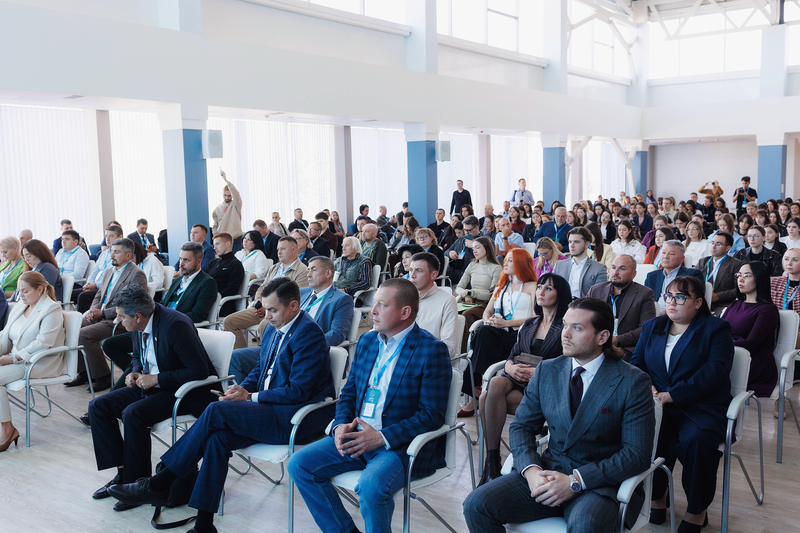 Репортажная съемка форума «Двери Росси-2025» в Чебоксарах. Портретный и репортажный фотограф в Чебоксарах Андриян Чаркин