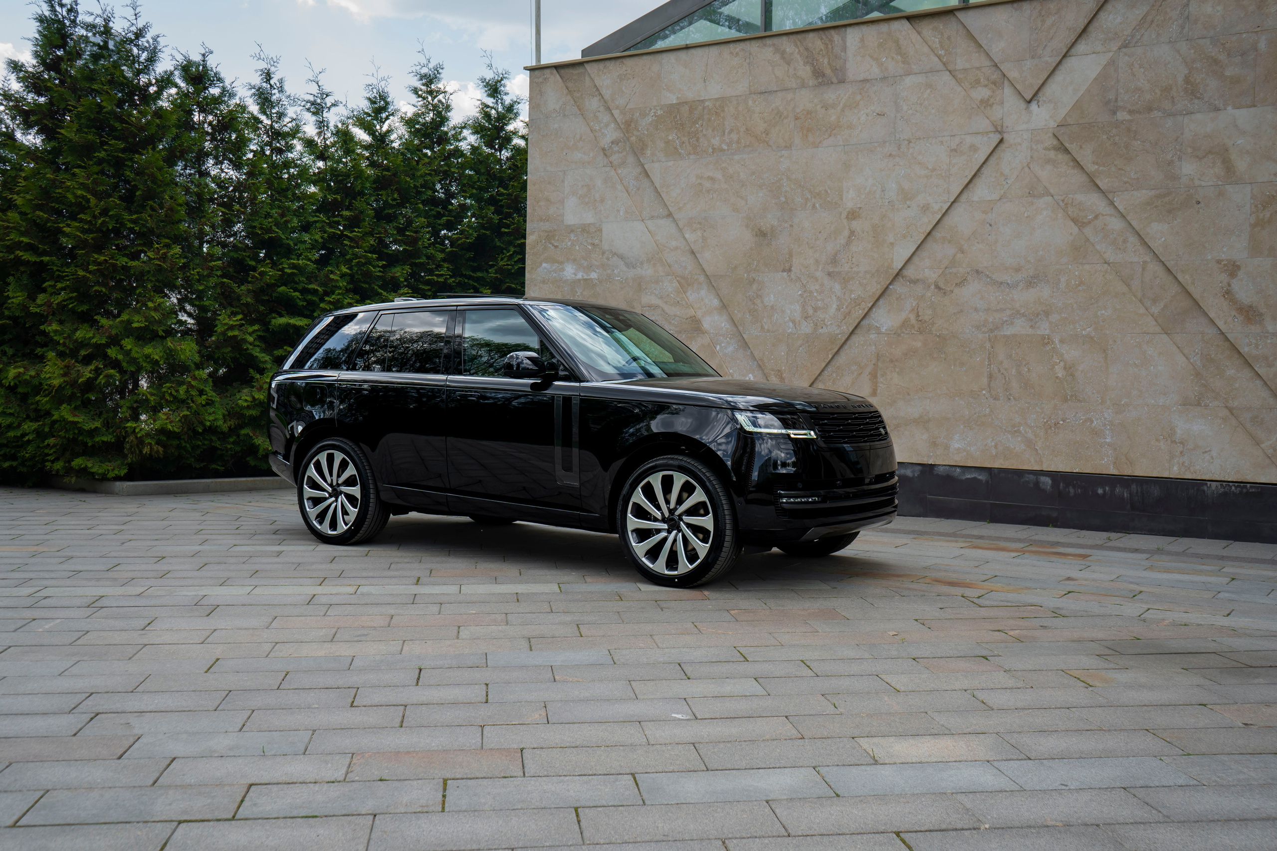 Range Rover P530