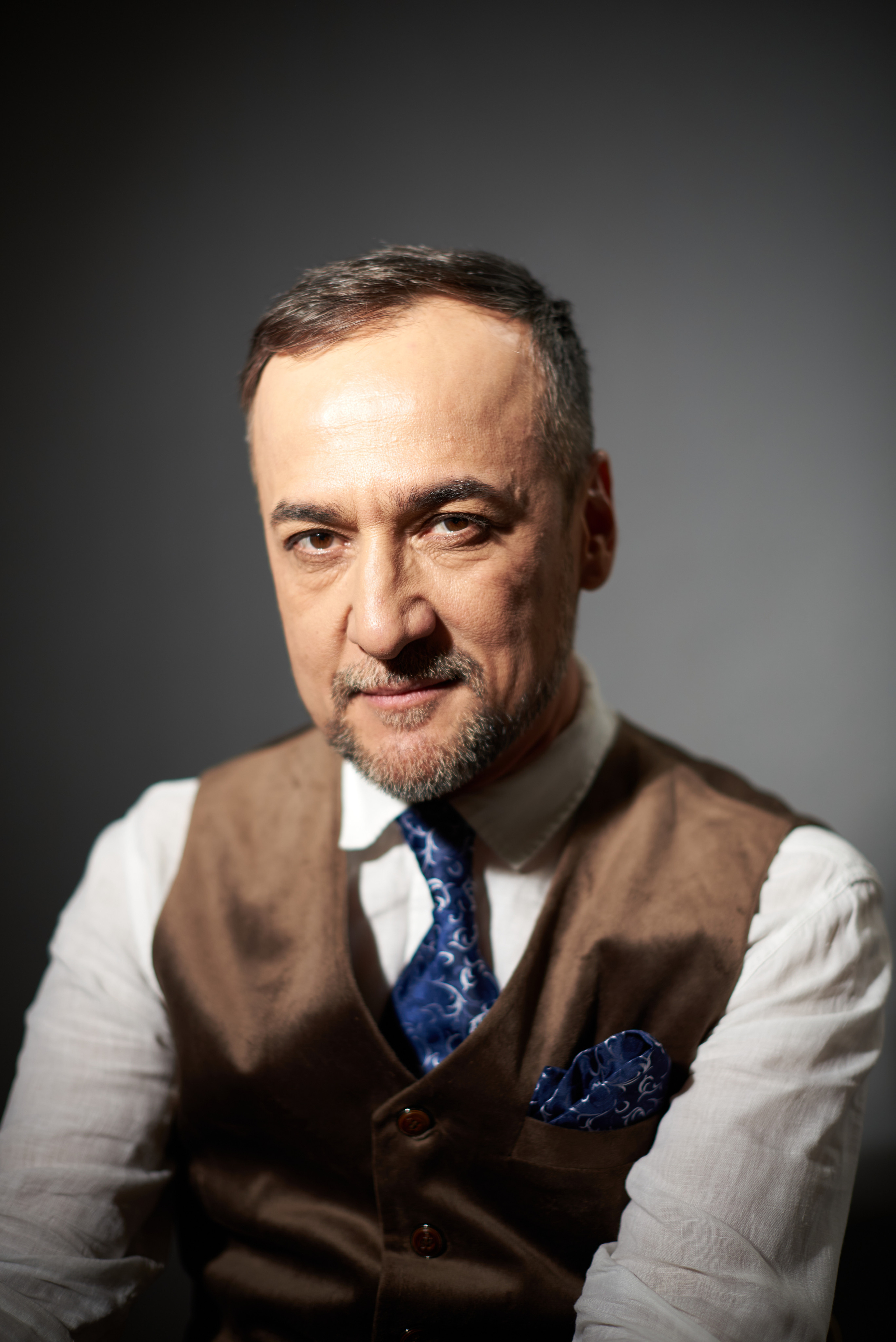 Мужской портрет для бизнеса и соцсетей. Фотограф в Москве Михаил Елизарьев