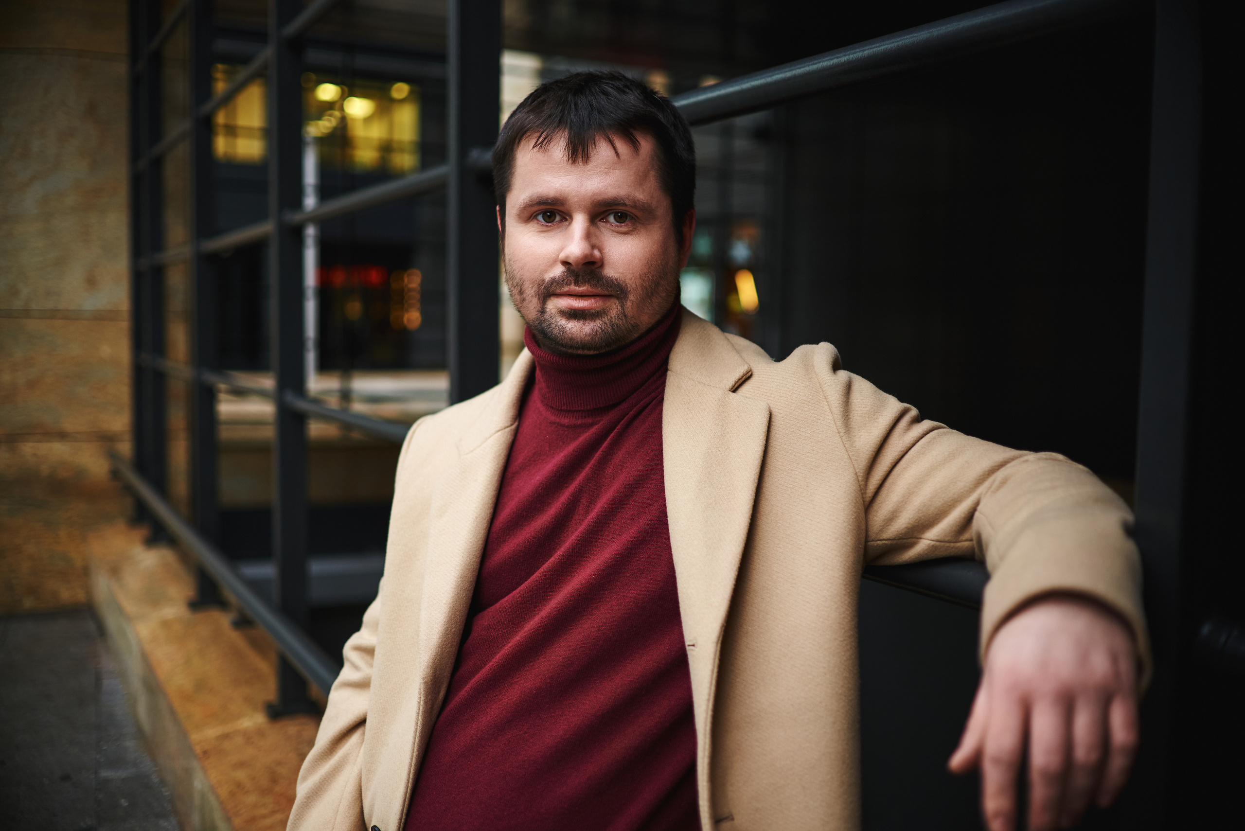 Мужской портрет для бизнеса и соцсетей. Фотограф в Москве Михаил Елизарьев