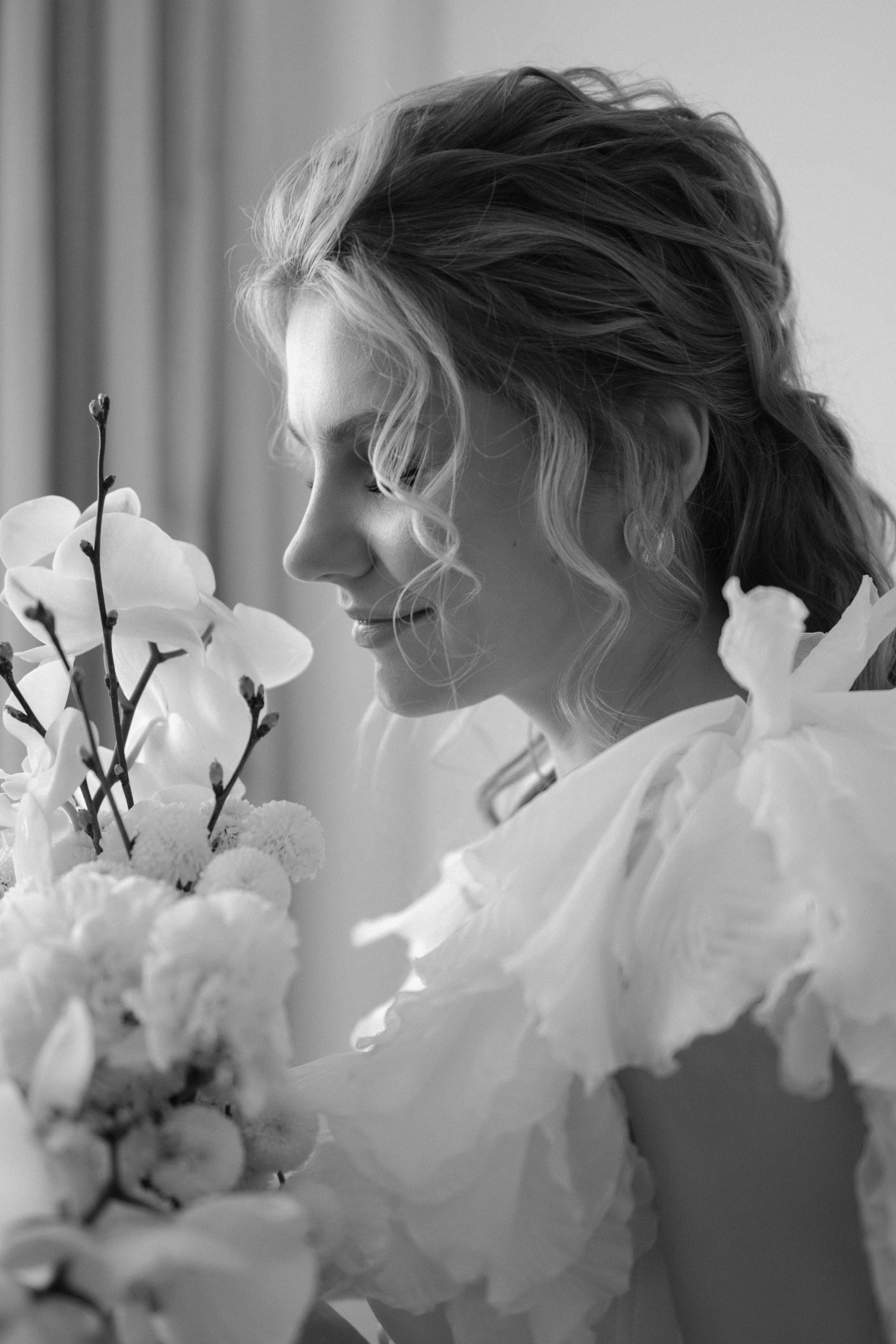 Утро невесты Александры. Свадебный фотограф в Москве Анастасия Колесникова