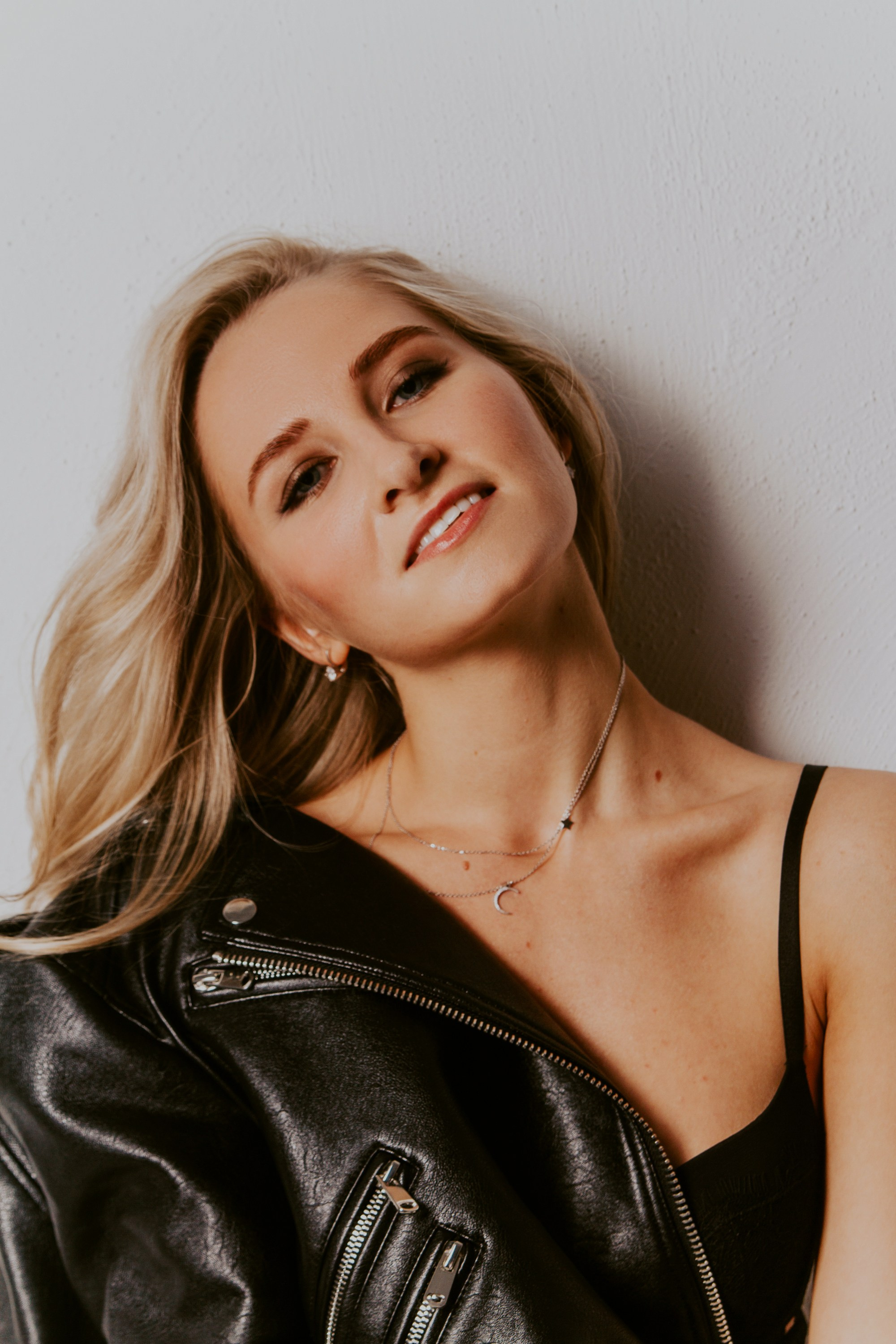 Portraits. KASSANDRA.MEDIA