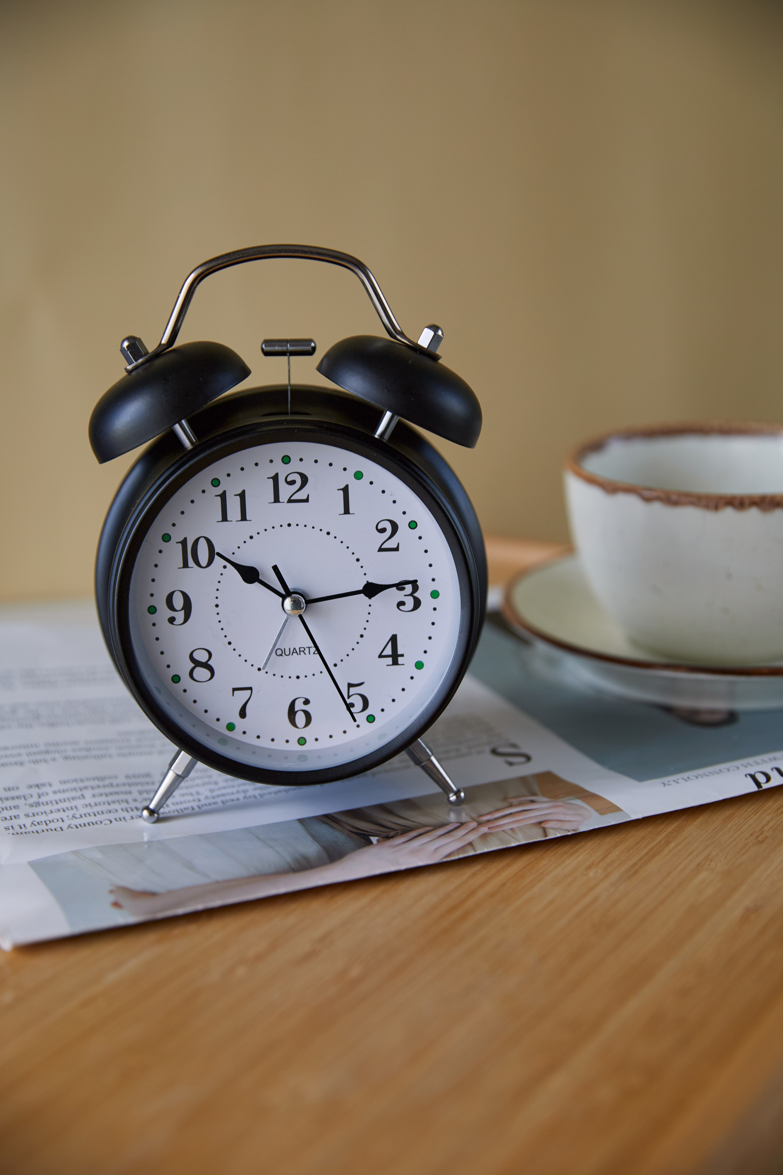 Будильники. Фотограф