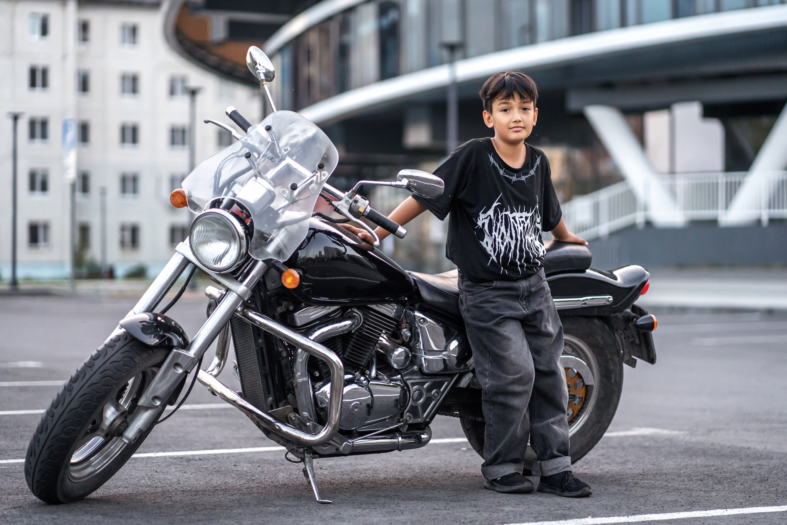 Мотоцикл. Мила Посвит Фотограф новорожденных в Тобольске