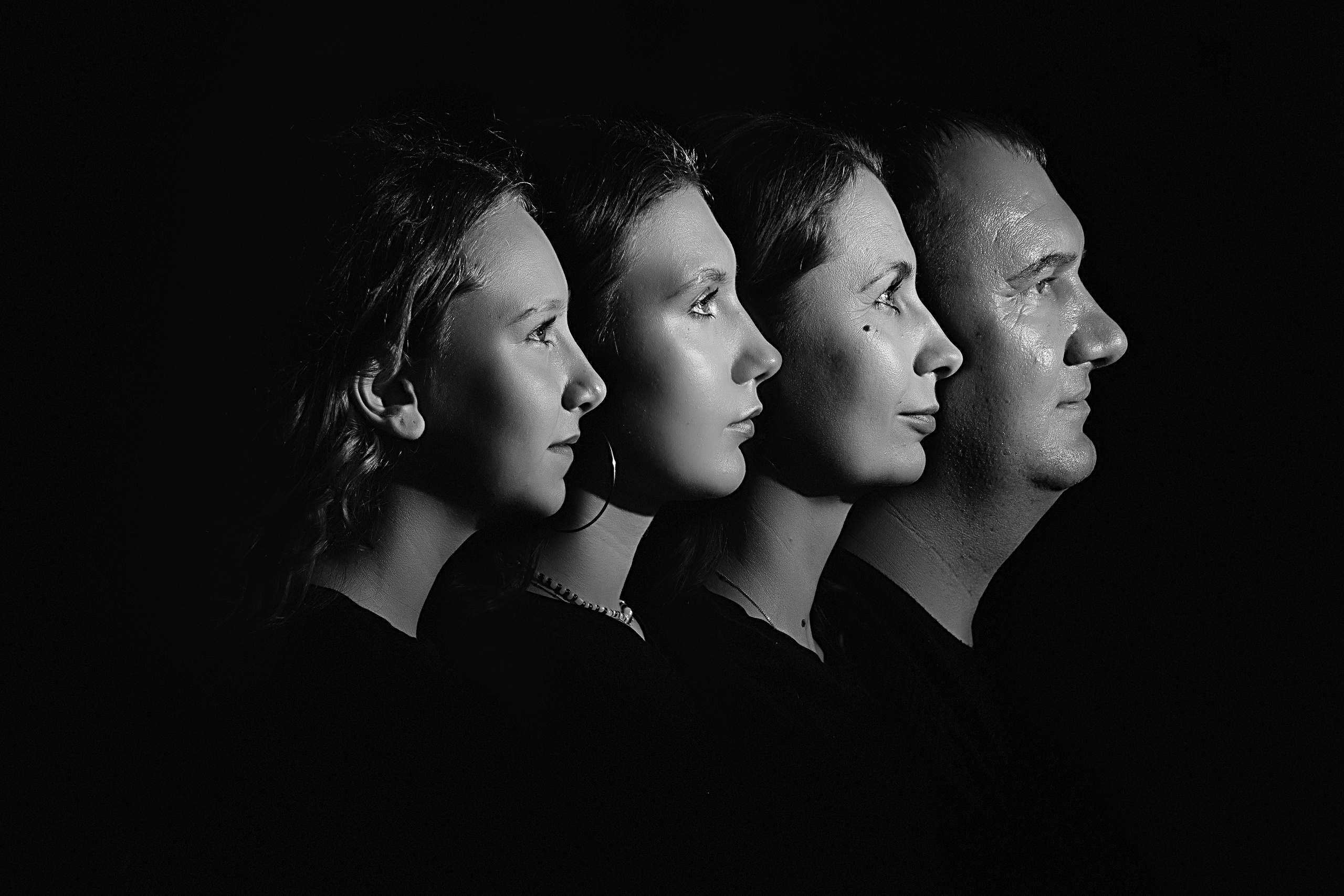 Профили. Семейный фотограф Тюмень, фотограф на роды Салмина Мария