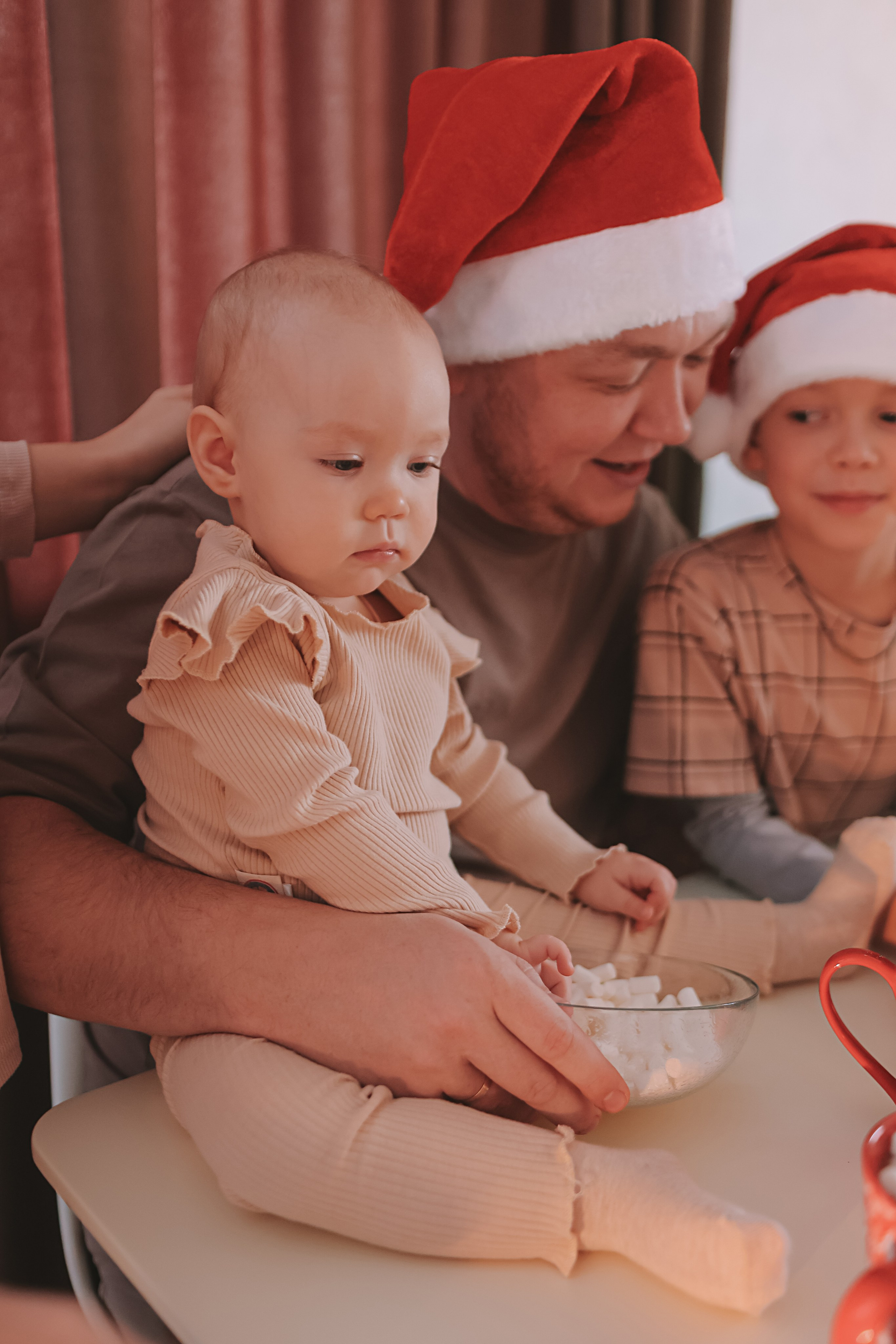 Дома. Семейный фотограф Тюмень, фотограф на роды Салмина Мария