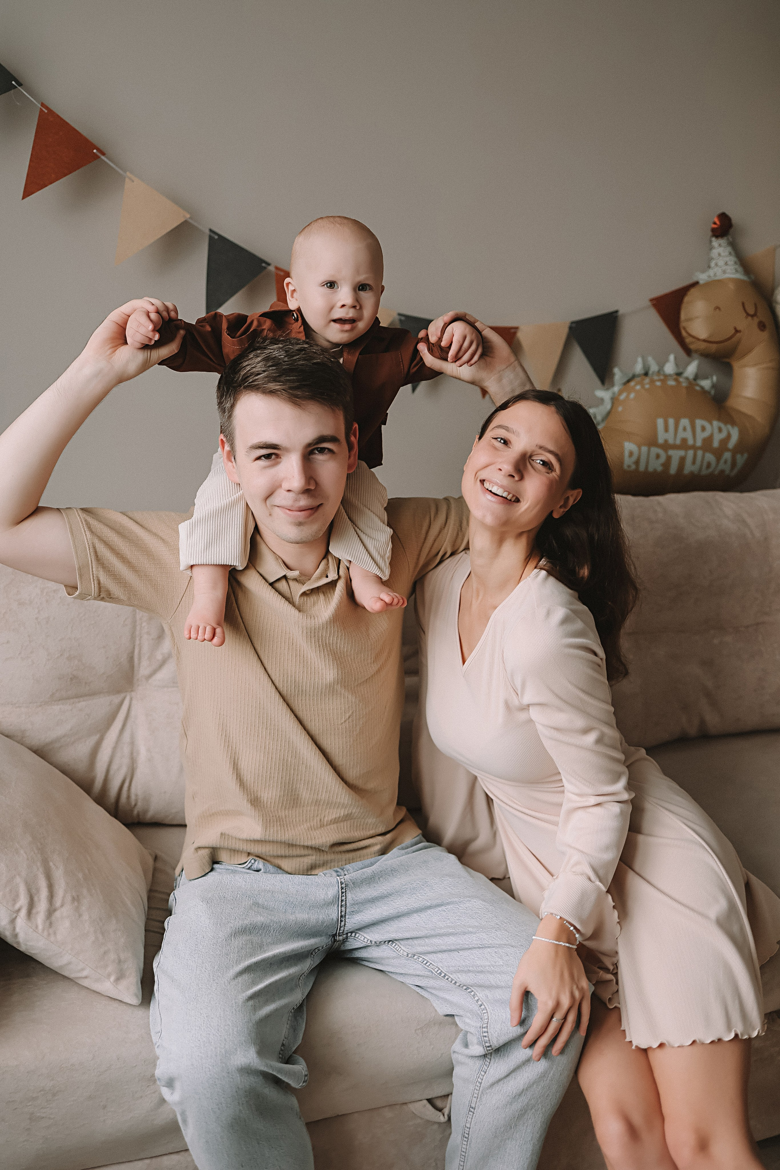 1 год Леону. Семейный фотограф Тюмень, фотограф на роды Салмина Мария