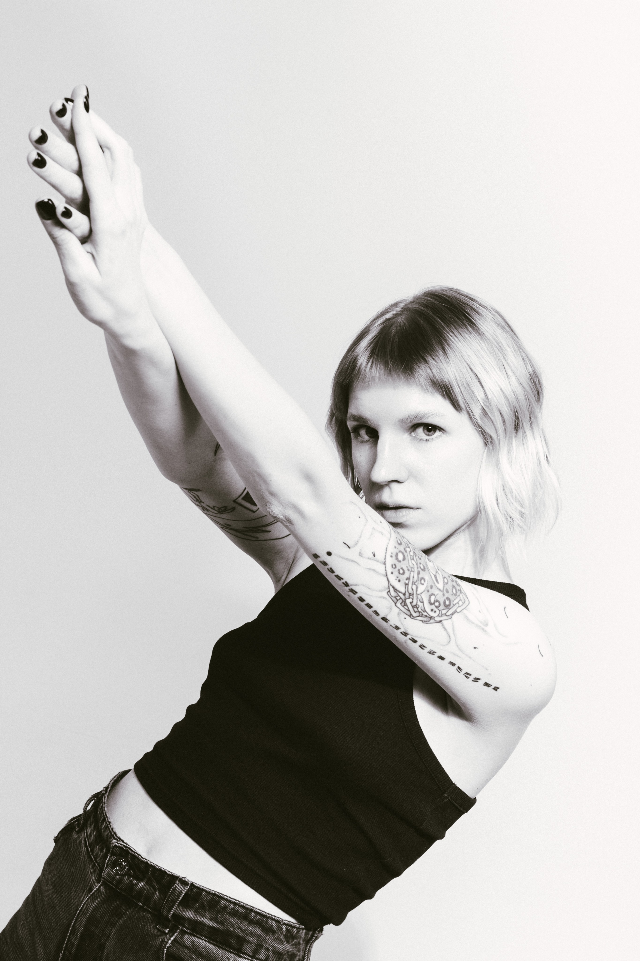 Ника. Студия