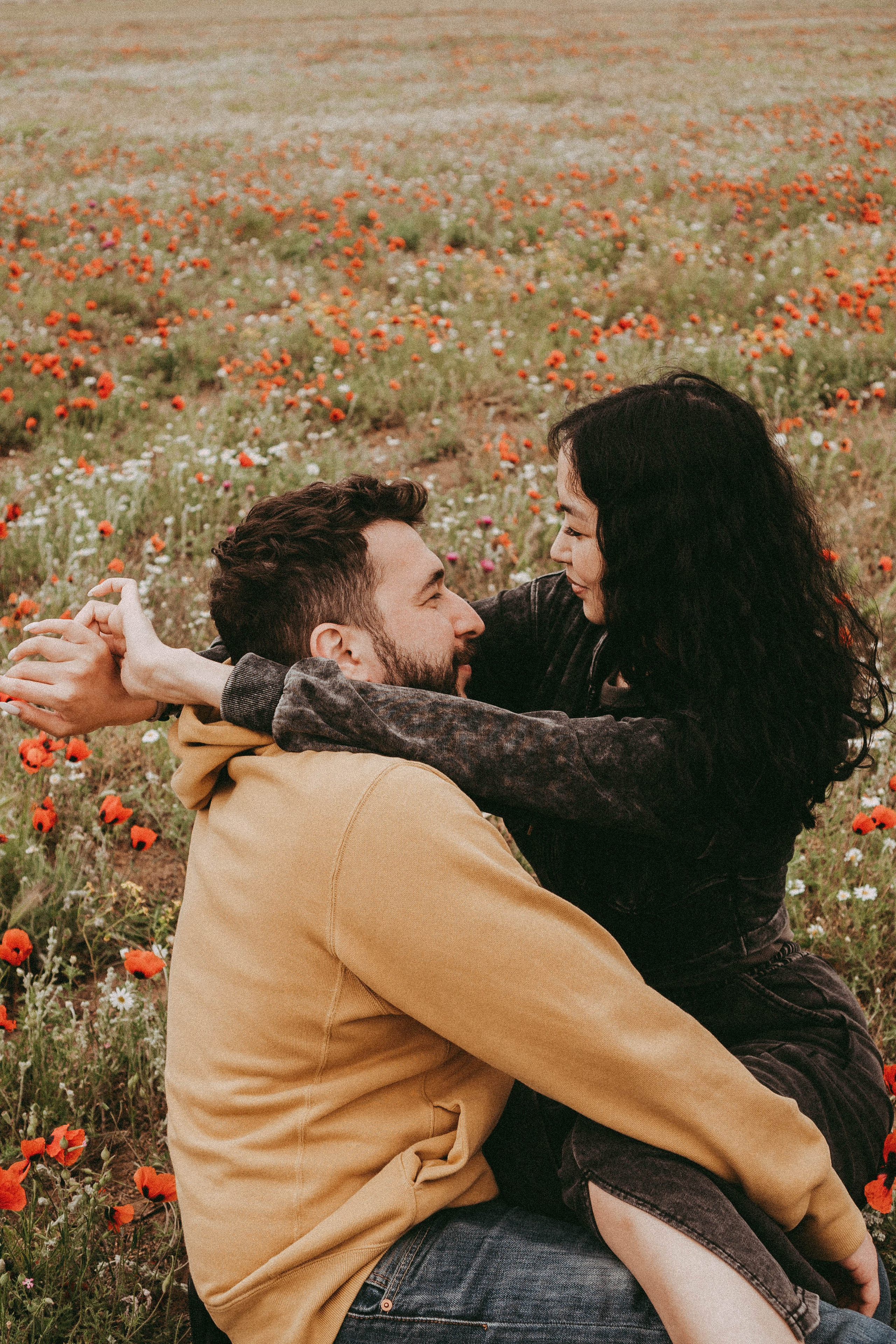 Любовь в маковом поле. Профессиональный фотограф, Санкт-Петербург — Виктория Богомолова