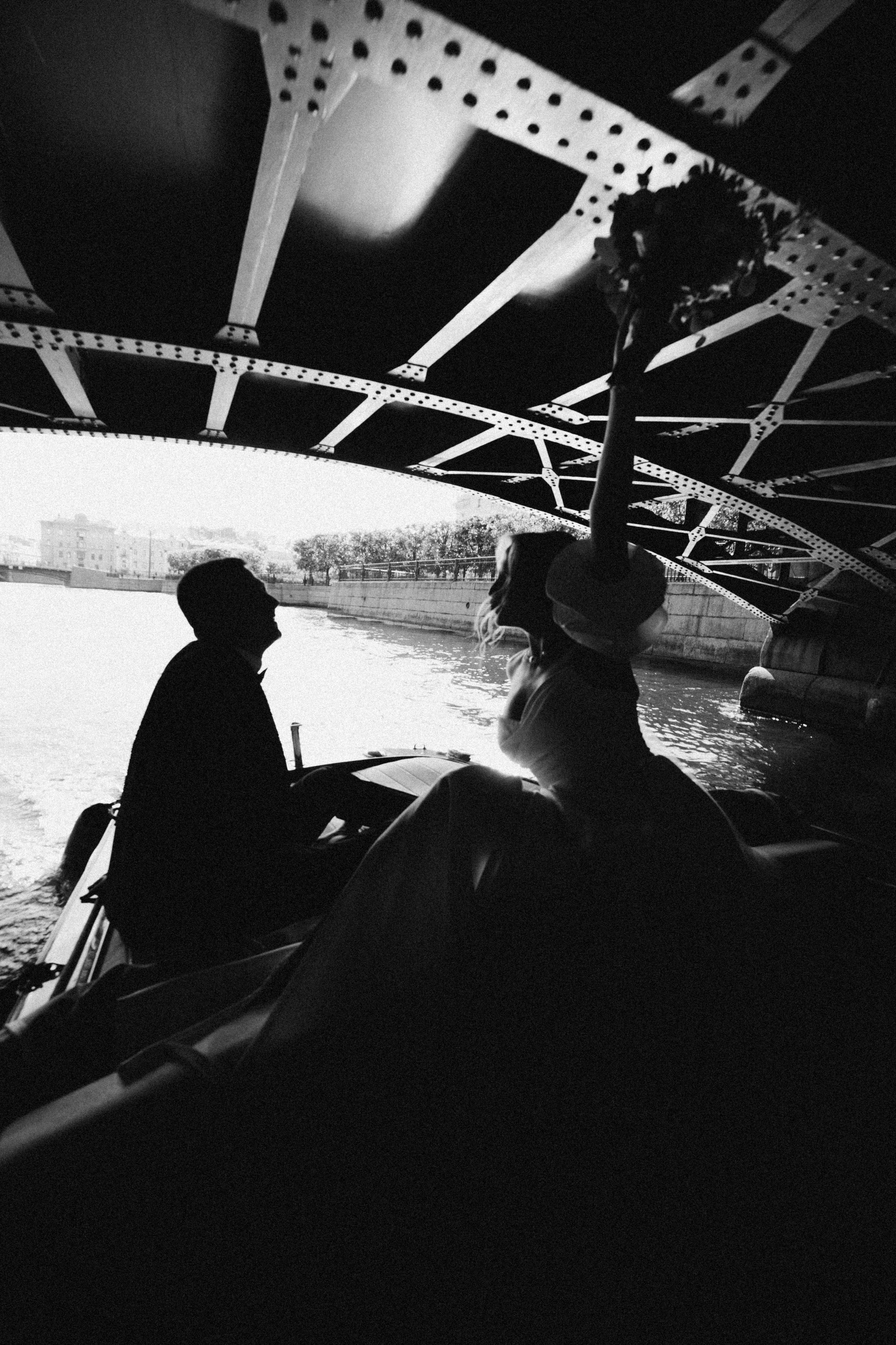 СВАДЕНБНАЯ СЬЕМКА НА КАТЕРЕ ПО КАНАЛАМ САНКТ-ПЕТЕРБУРГА И В АКВАТОРИИ НЕВЫ. Профессиональный фотограф, Санкт-Петербург — Виктория Богомолова