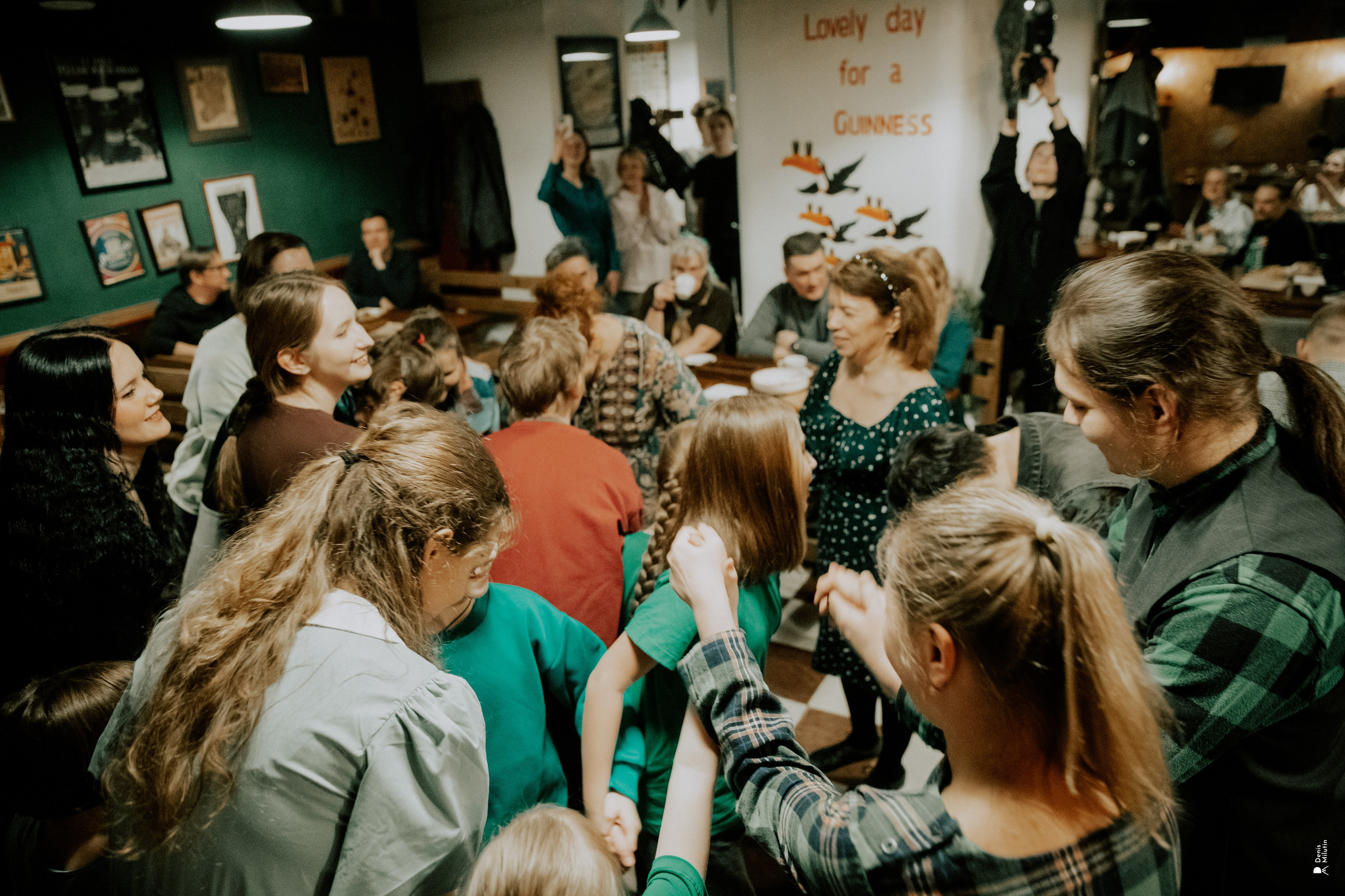 Ирландский Паб и ансамбль Skylark. Портретный фотограф Денис Милютин