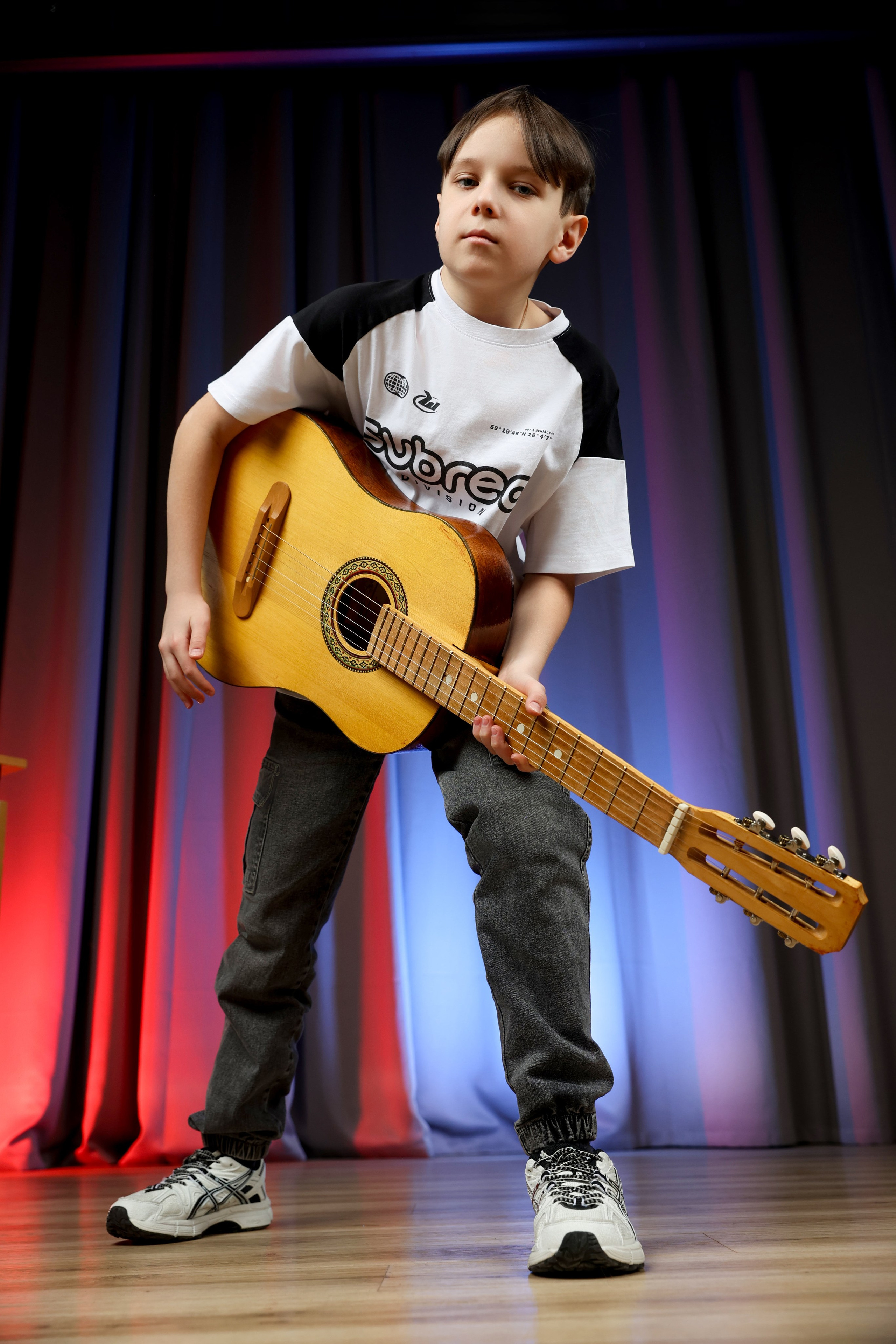 Школьная фотосессия 4 класс. Артём Печерин фотограф в Оленегорске