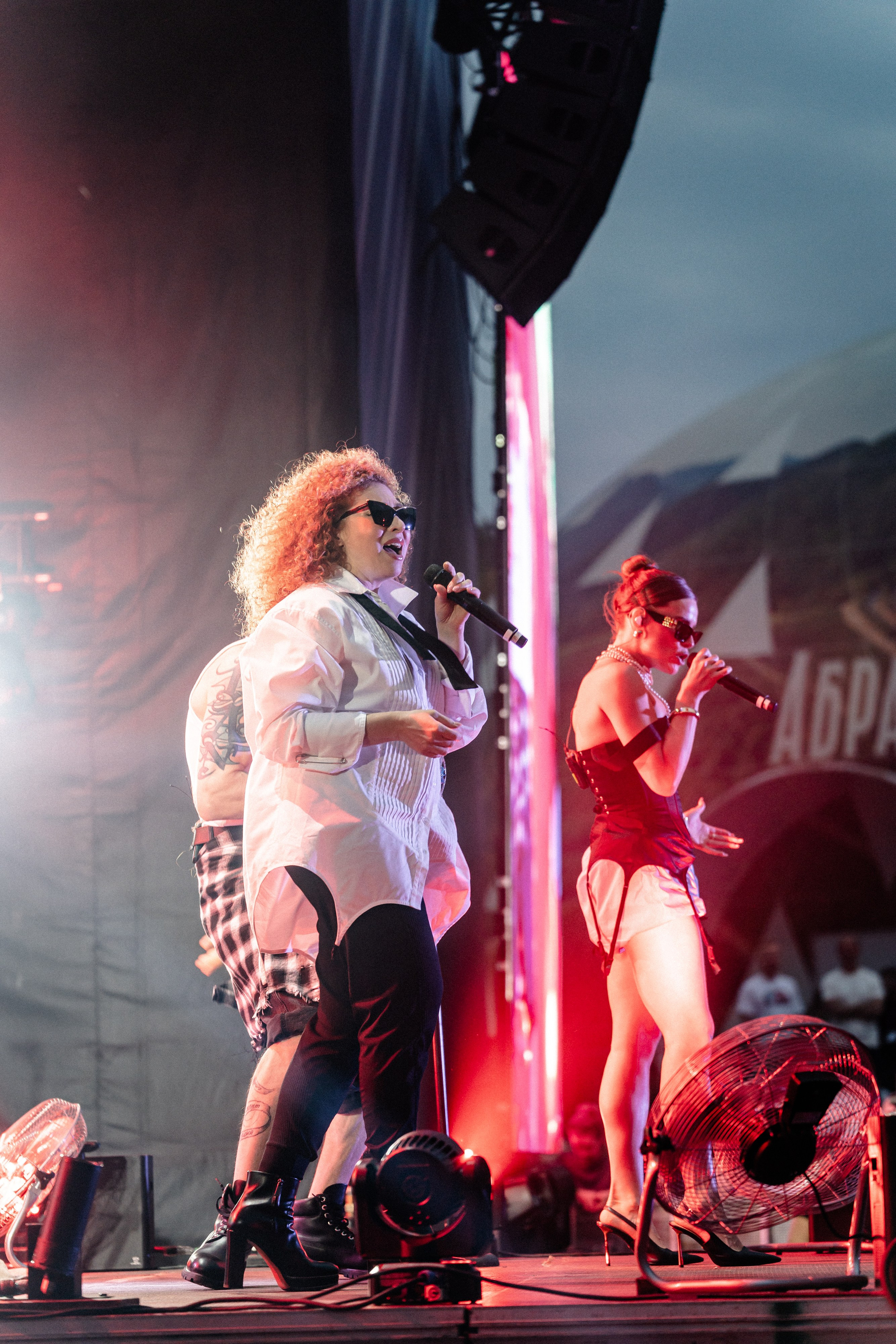 Лёша Свик • Банд’Эрос • Олег Майами • Filatov & Karas. Свадебный и репортажный, фуд фотограф в Новороссийске Евгений Александриди