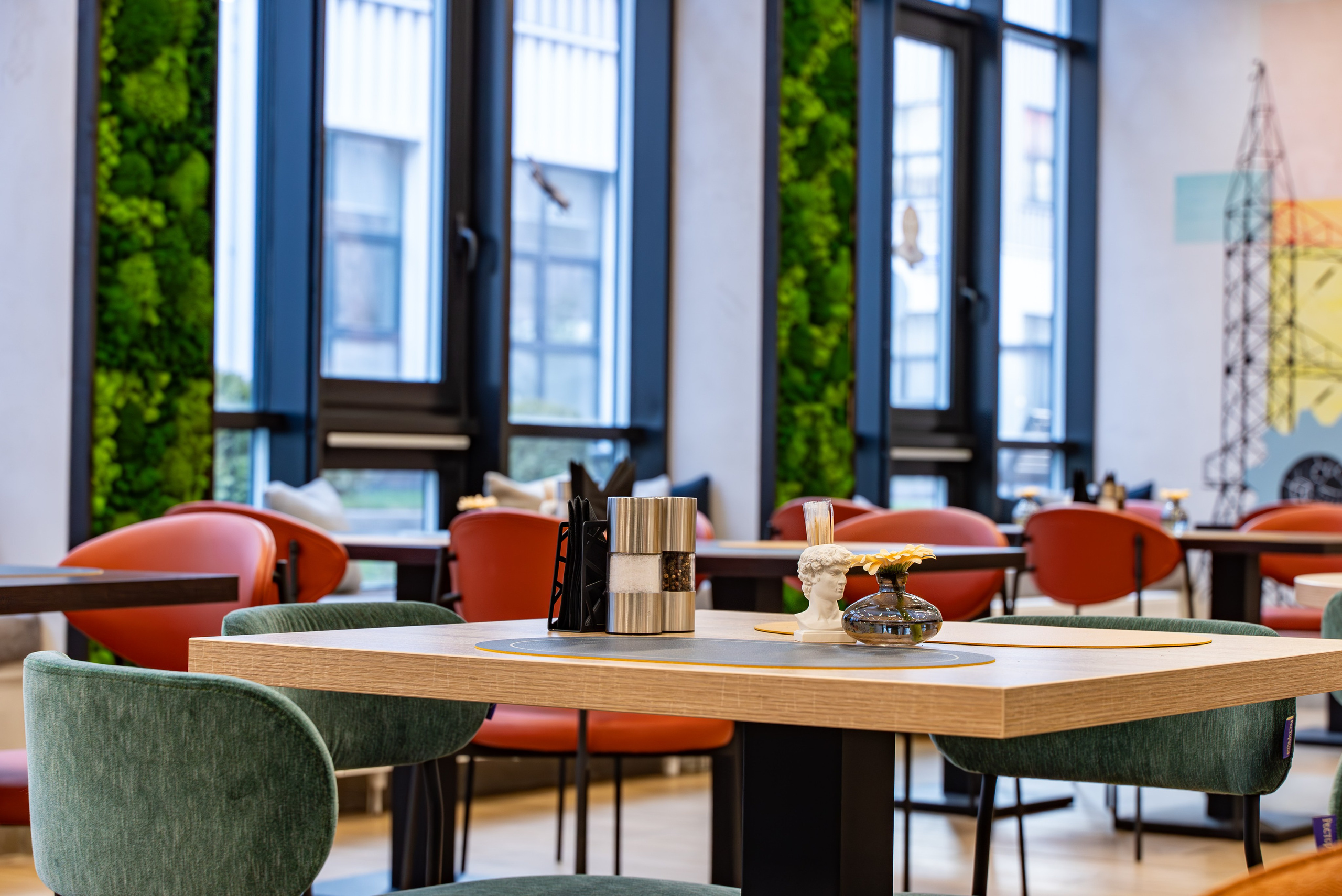 Индустриальный парк — озеленение. KUSTOV PRODUCTION — профессиональная фотосъёмка в Москве