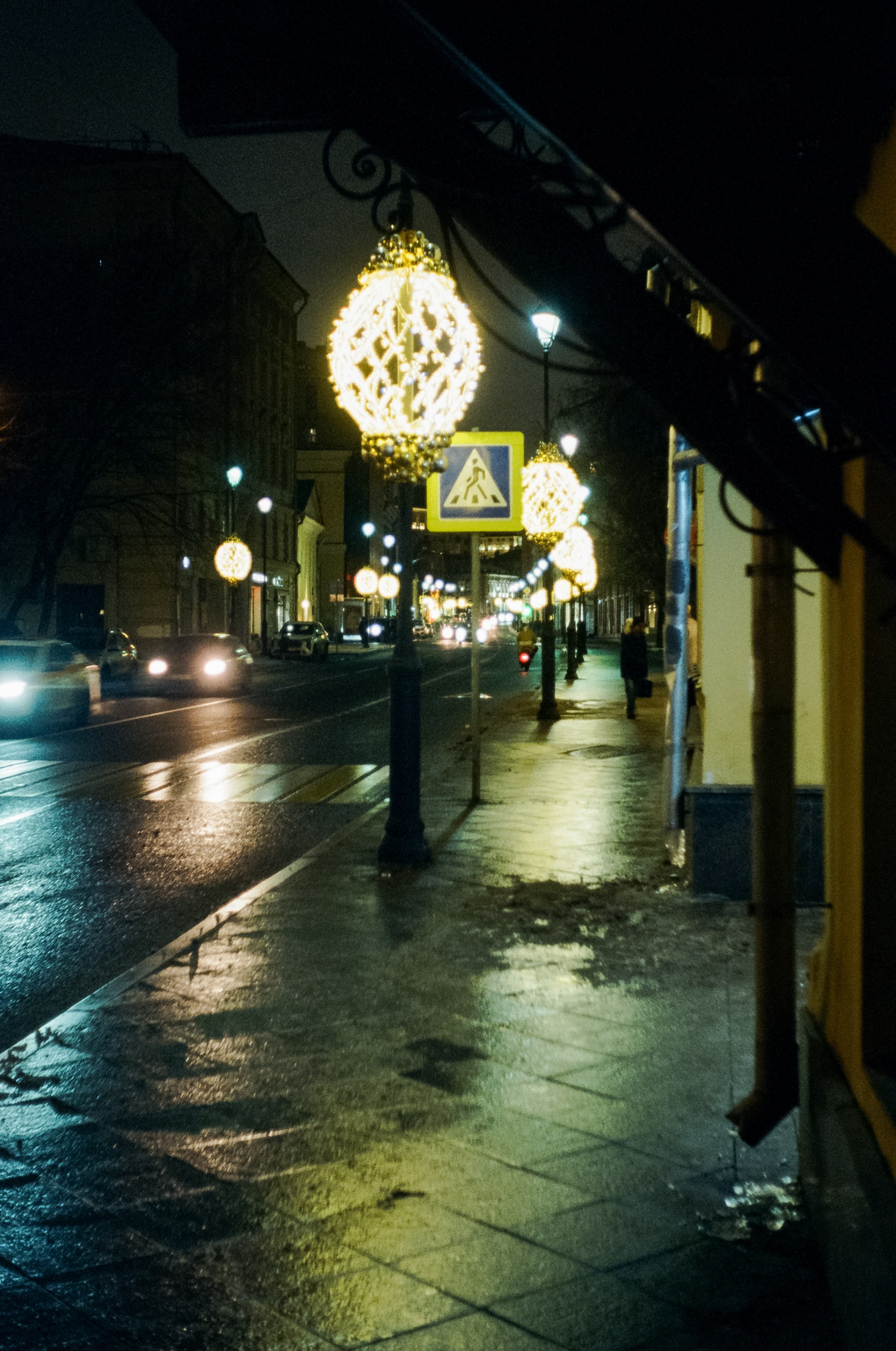 Zeiss Ikon Contessa — Zeiss-Opton Tessar T 45 mm f/2.8 / Wonder 500T (Kodak Vision 3 500T) @ISO 800