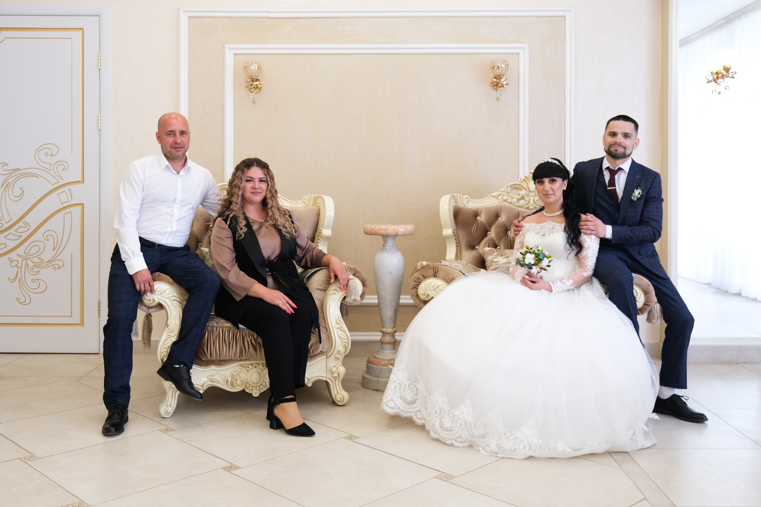 Сергей и Евгения_свадебная фотосессия в Версале. Свадебный фотограф в Челябинске Сырчикова Наталья