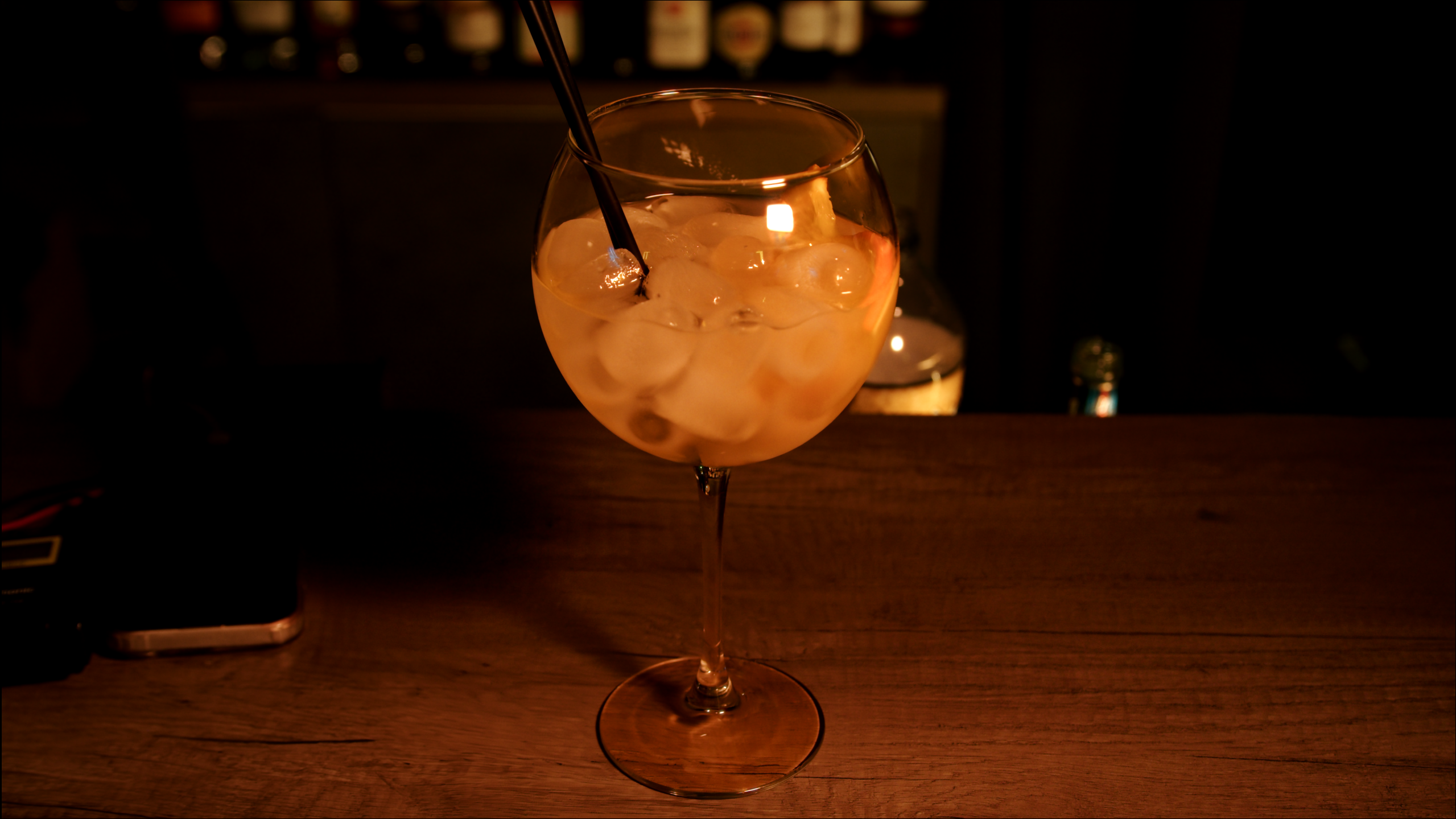 «Lounge Bar». Мальцев Кирилл — оператор, монтажёр в Санкт-Петербурге