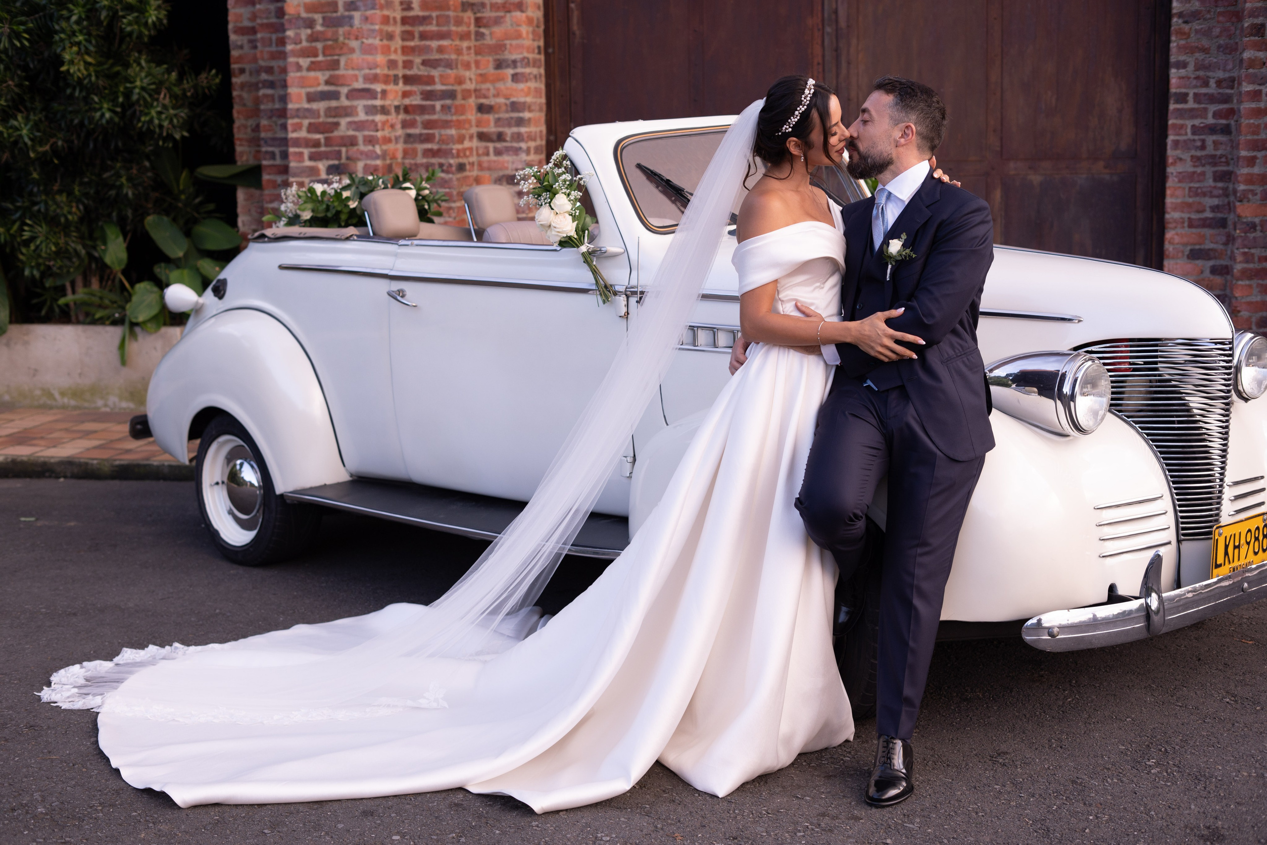 Natalia and Germano. Wedding Photographer in Barcelona and Medellin