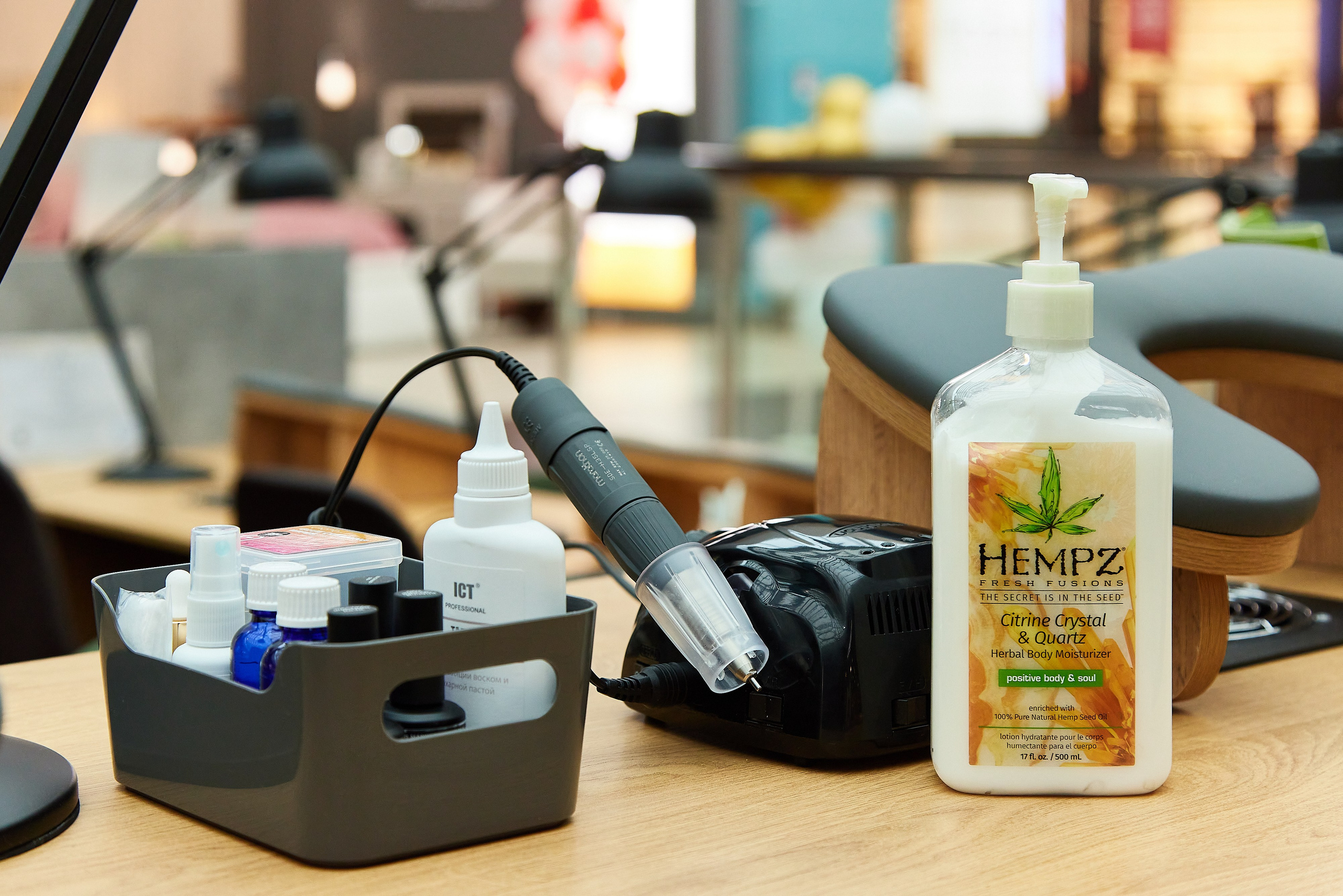 Ногтевая студия Сороки в ТЦ Лето. Фотограф Анастасия Леонтьева Санкт-Петербург