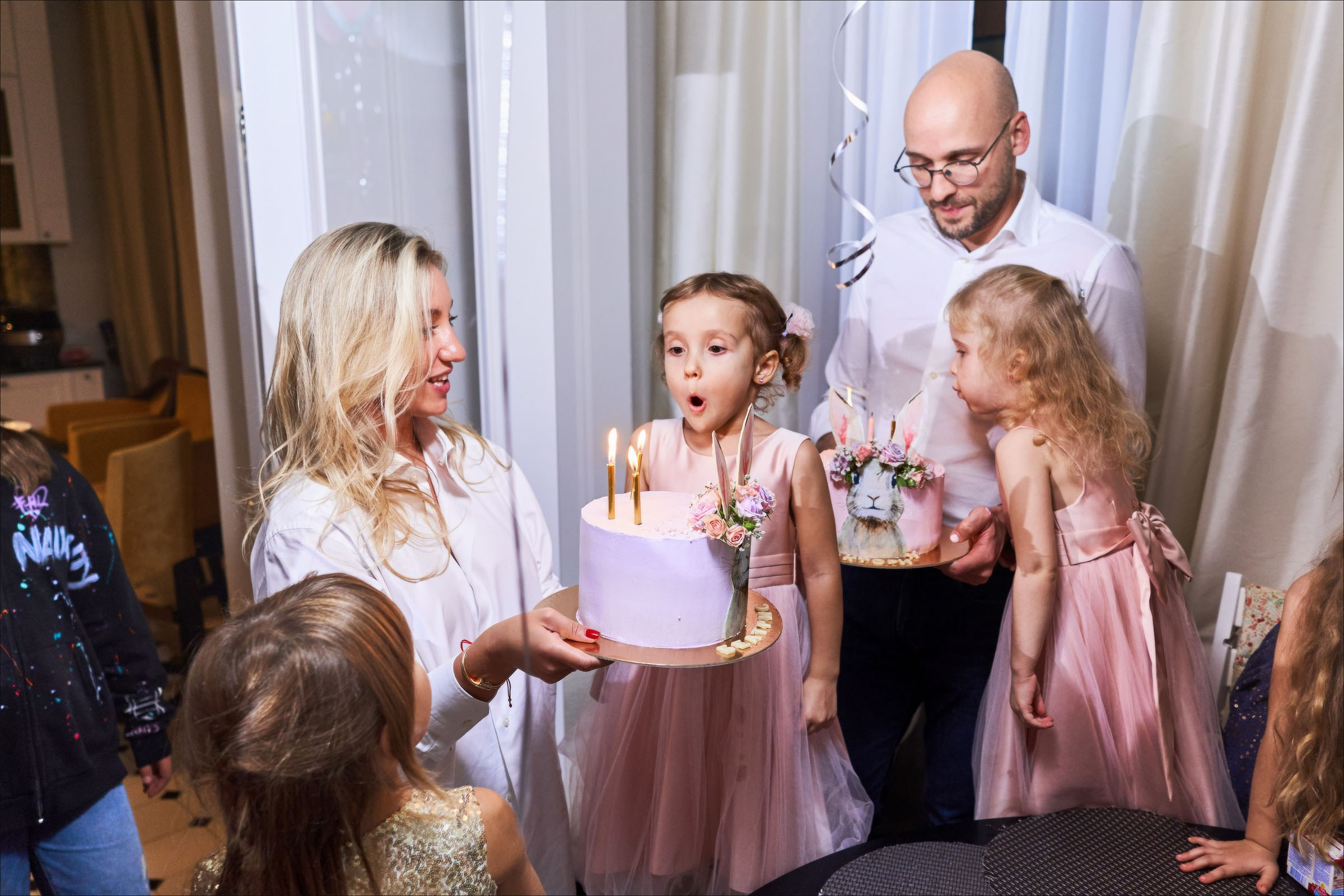 Маленький праздник для сестер;). Фотограф в Москве Нафиков Руслан. Репортажная съемка, Портрет