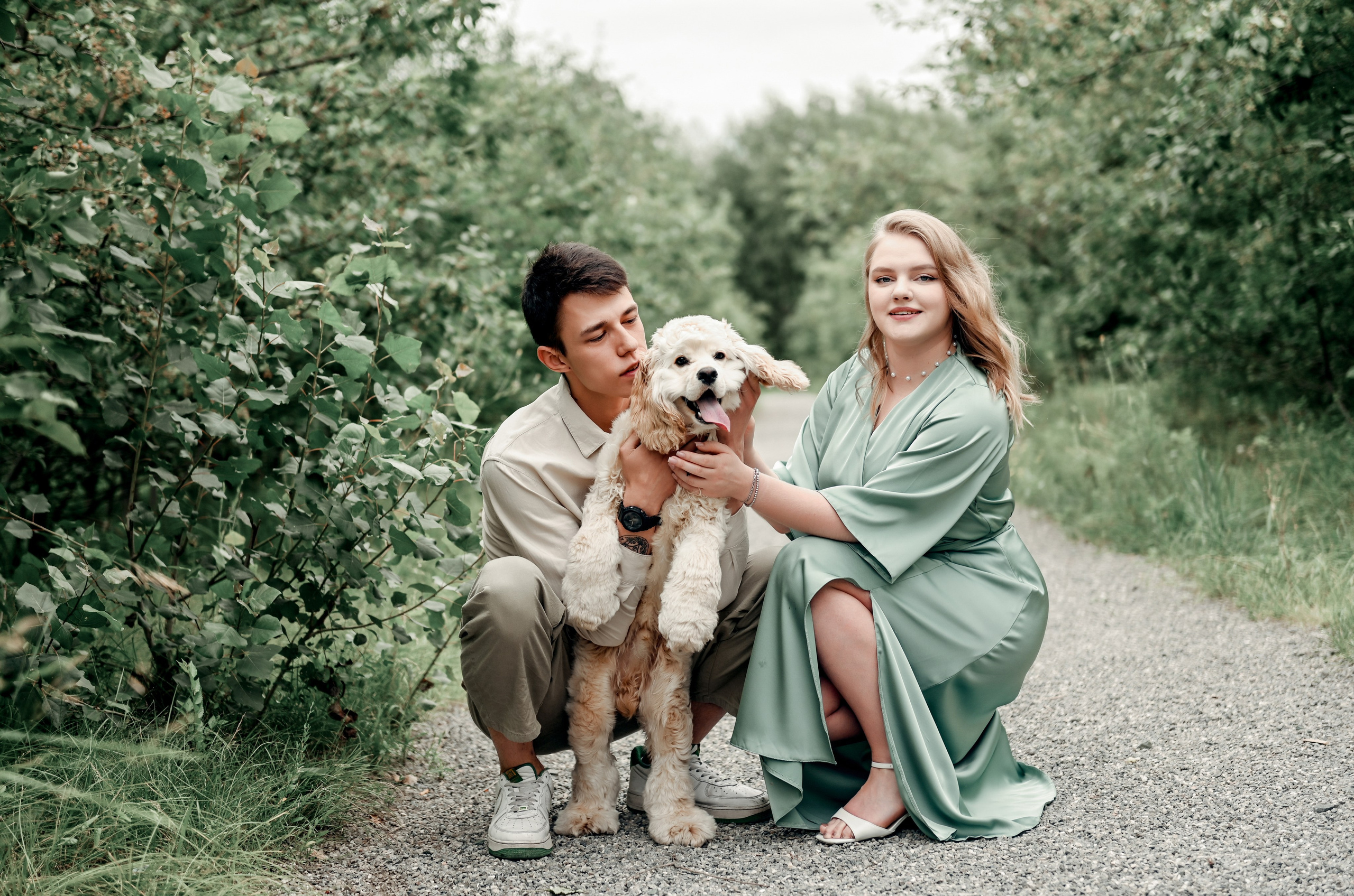 Love story прогулка вместе с песиком))). Свадебный, семейный, детский, контент фотограф в Омске Максим Ильин