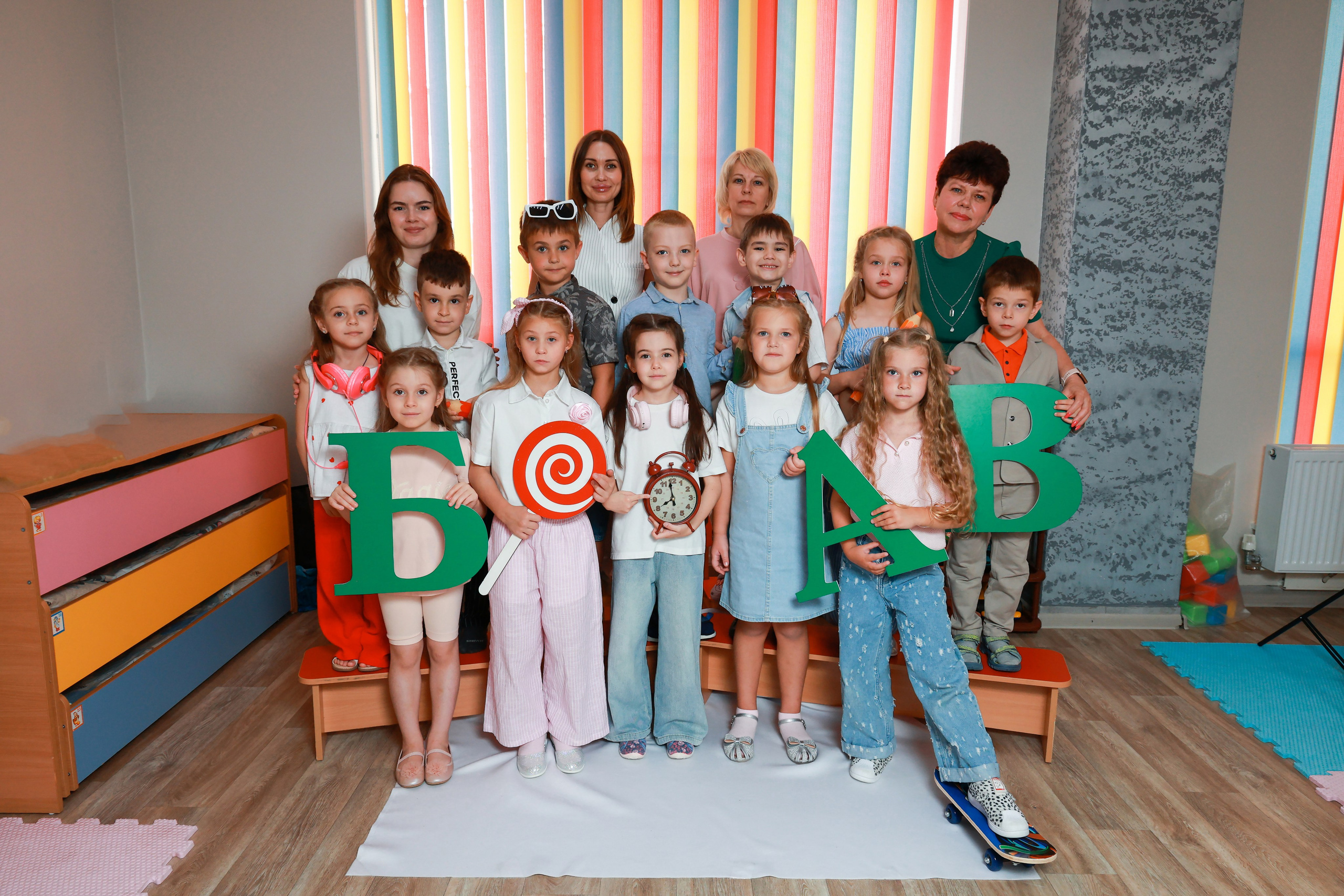 Выпускные съемки «Детский сад» Групповые фото. «ФотоЛерия» ФОТОГРАФ ВЫПУСКНЫЕ АЛЬБОМЫ