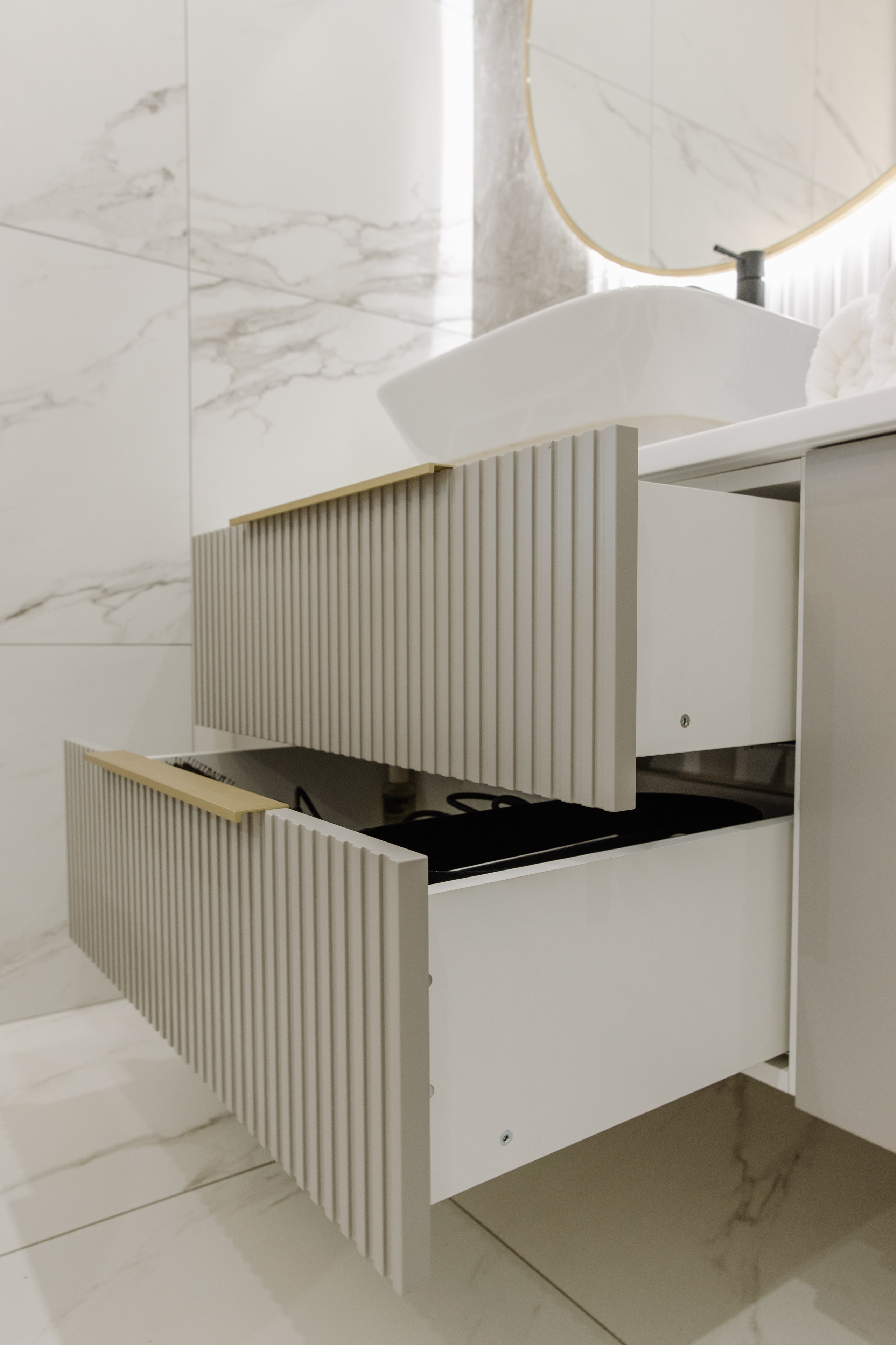 Мебель в Санузел на заказ в Томске. Изготовление тумбы и шкафов. ГУДРУМ — Мебель на заказ в Томске | Кухни | Шкафы | Стулья и Столы