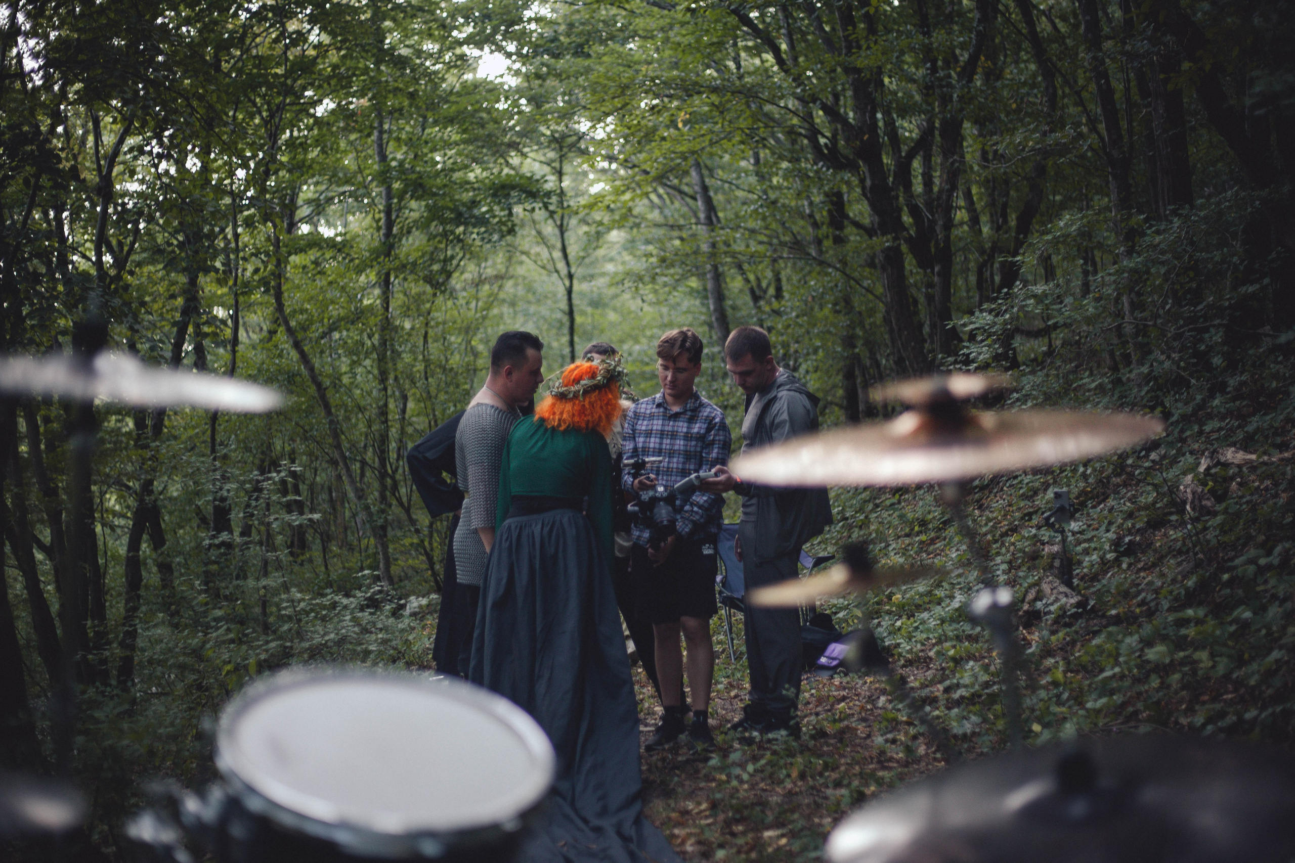 Клип. Уличный фотограф Города N