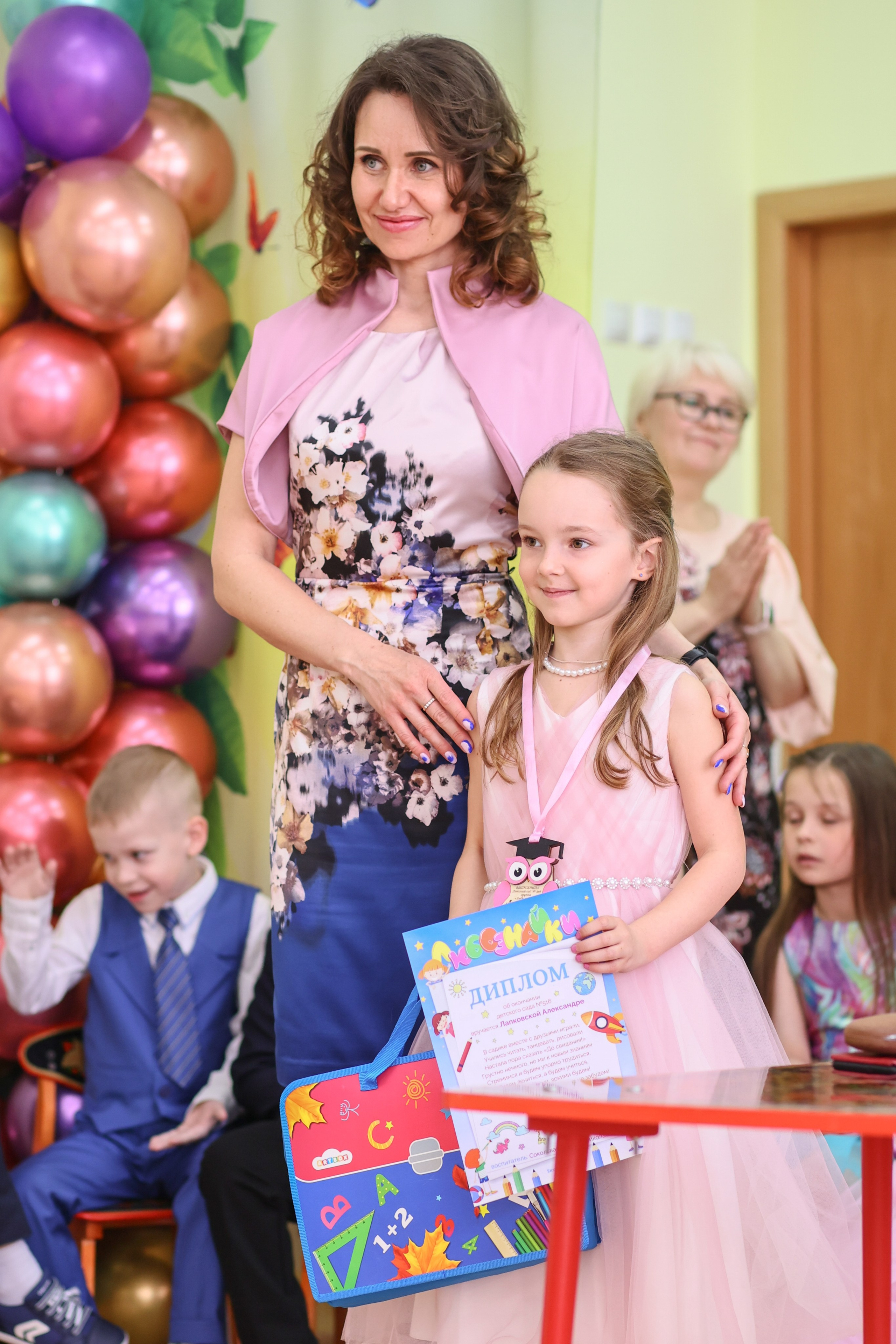 Любознайки. «Лаборатория Фотофей» — Виктория Балмош и Юлия Мун. Екатеринбург