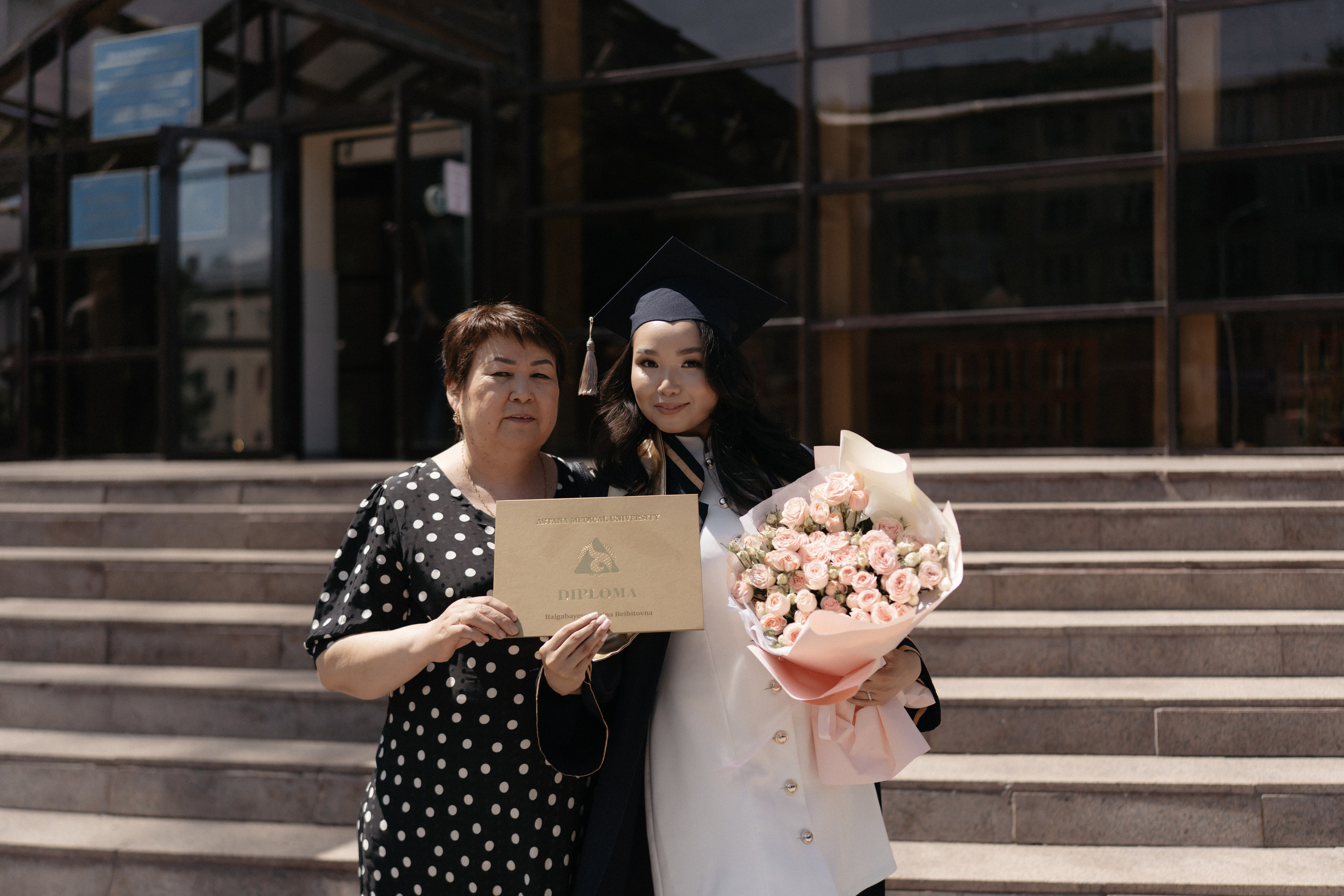 Выпускной (медицинский). Крис Богомазова