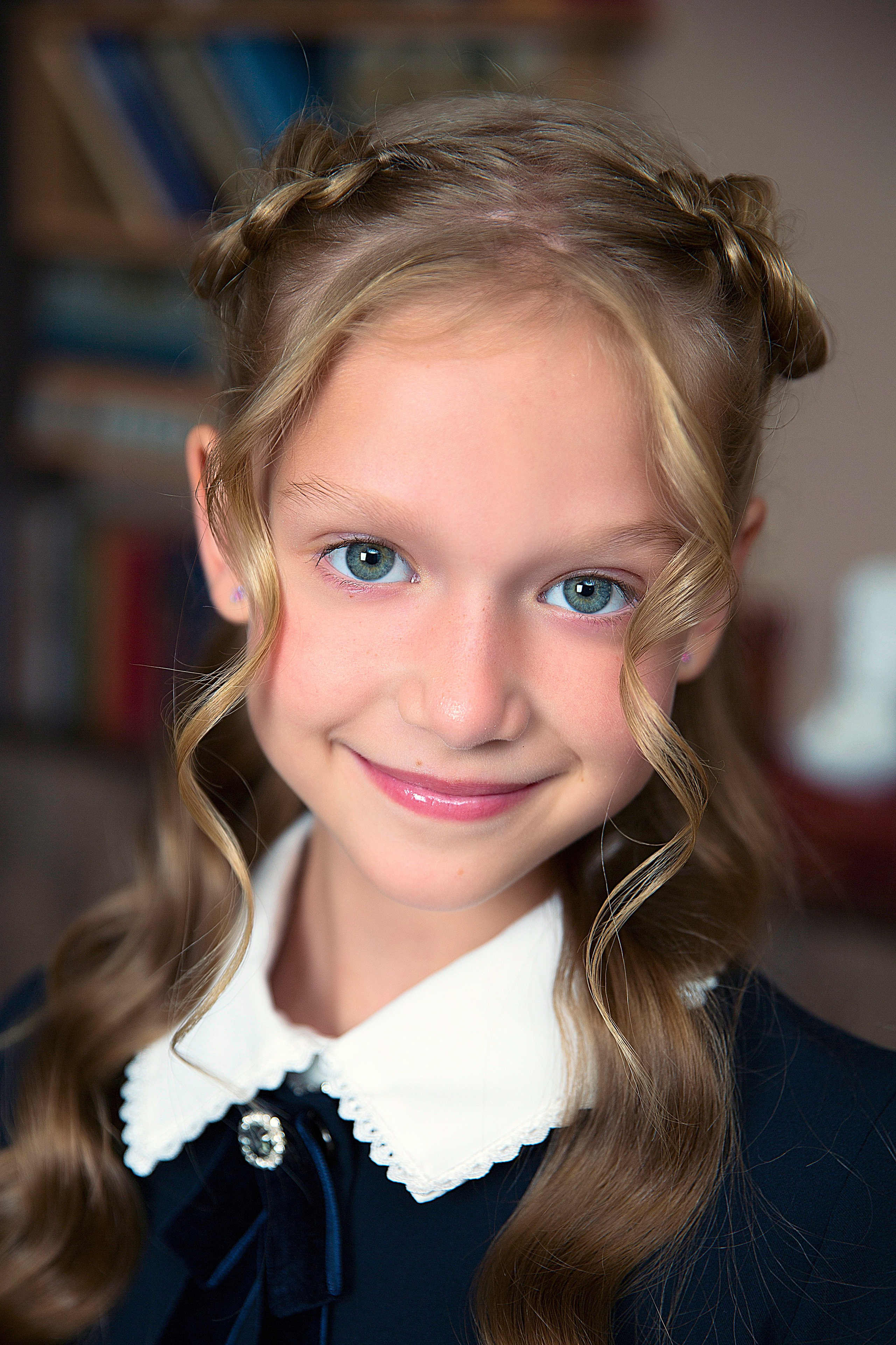 Индивидуальные фотосессии школьников. Детский школьный фотограф в Кемерово Зиновьева Екатерина