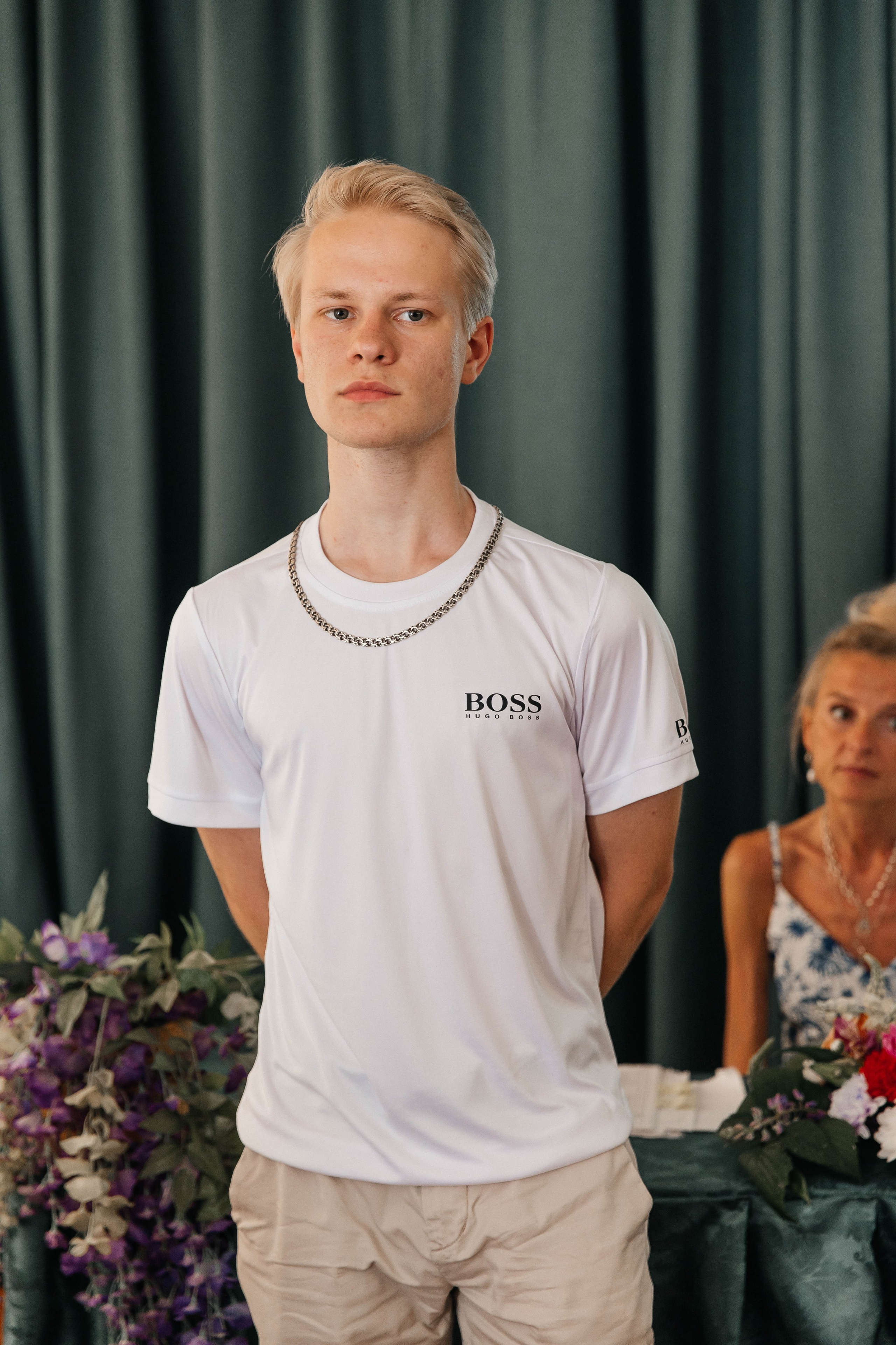 Гимназия Пеленг. _Carpe diem_