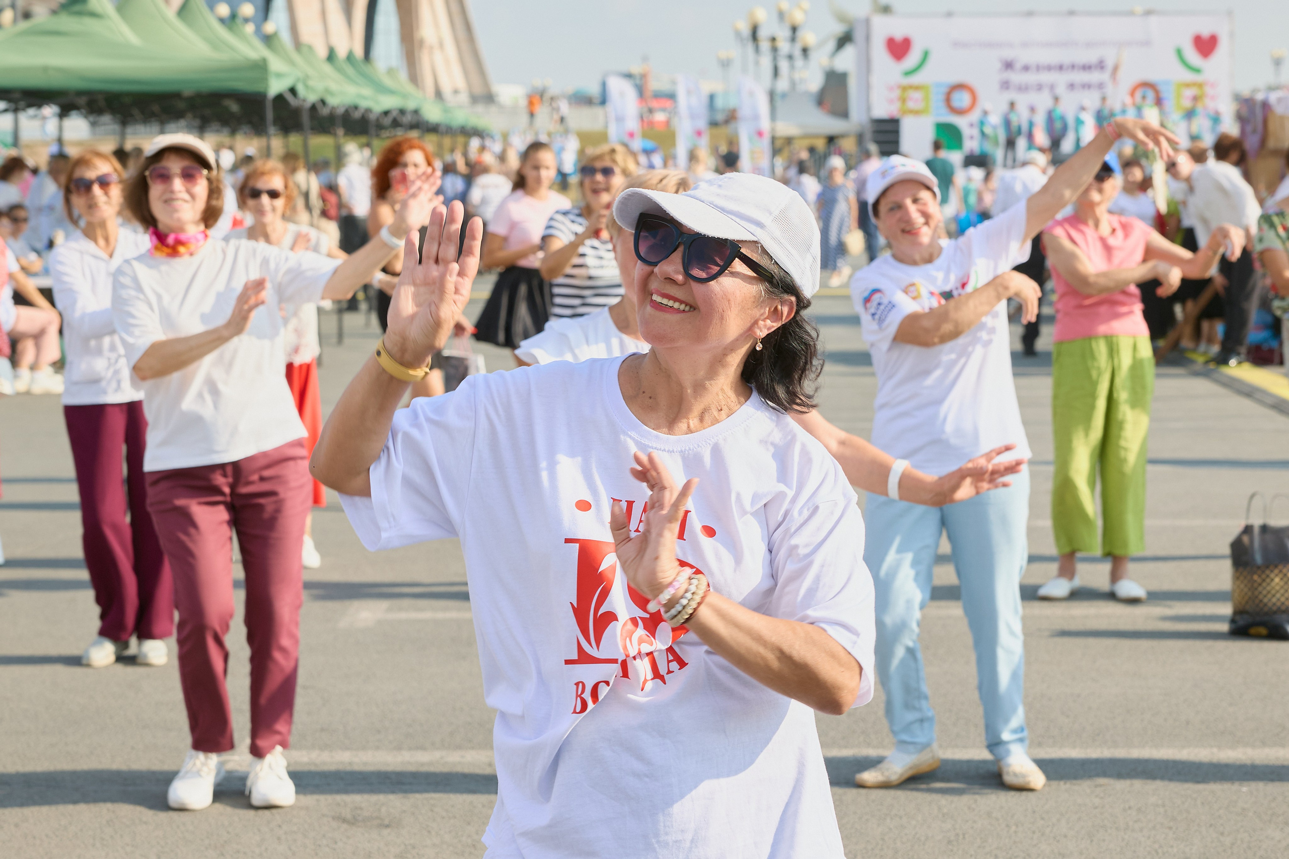 Фестиваль ЖИЗНЕЛЮБ. Мое имя Раиль. Я репортажный фотограф в Казани, так же мой любимый жанр — свадебный фотограф