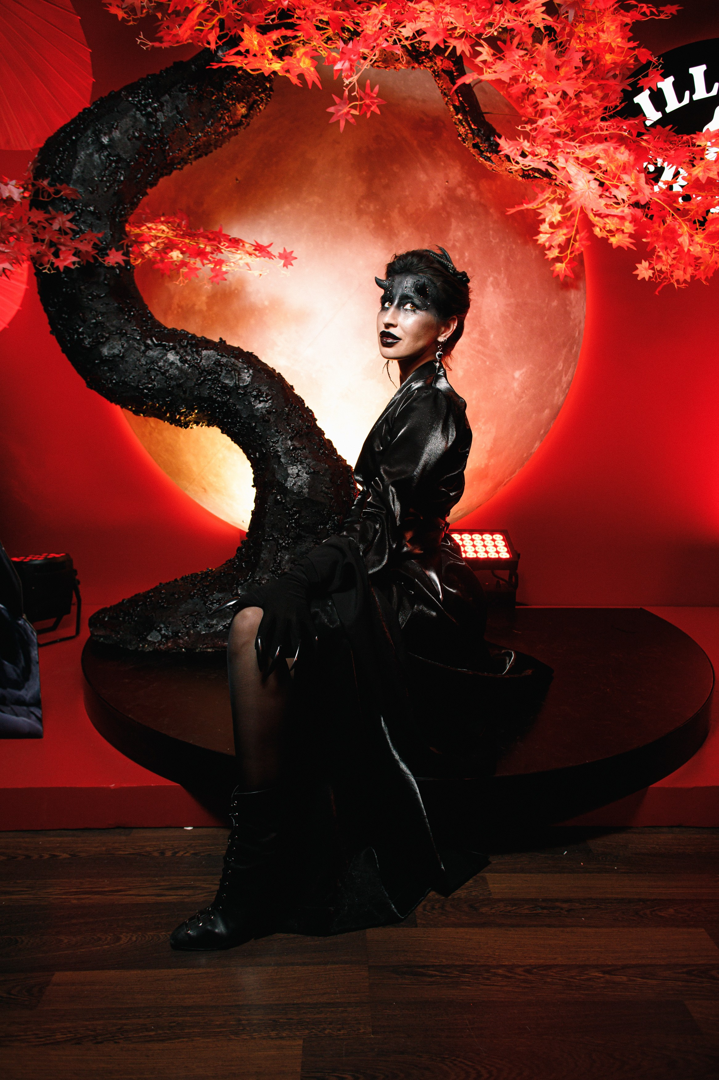 ILLEGAL FRIENDS | ASIA. СВОИ. ФОТООТЧЕТЫ-СОБЫТИЯ-МЕСТА