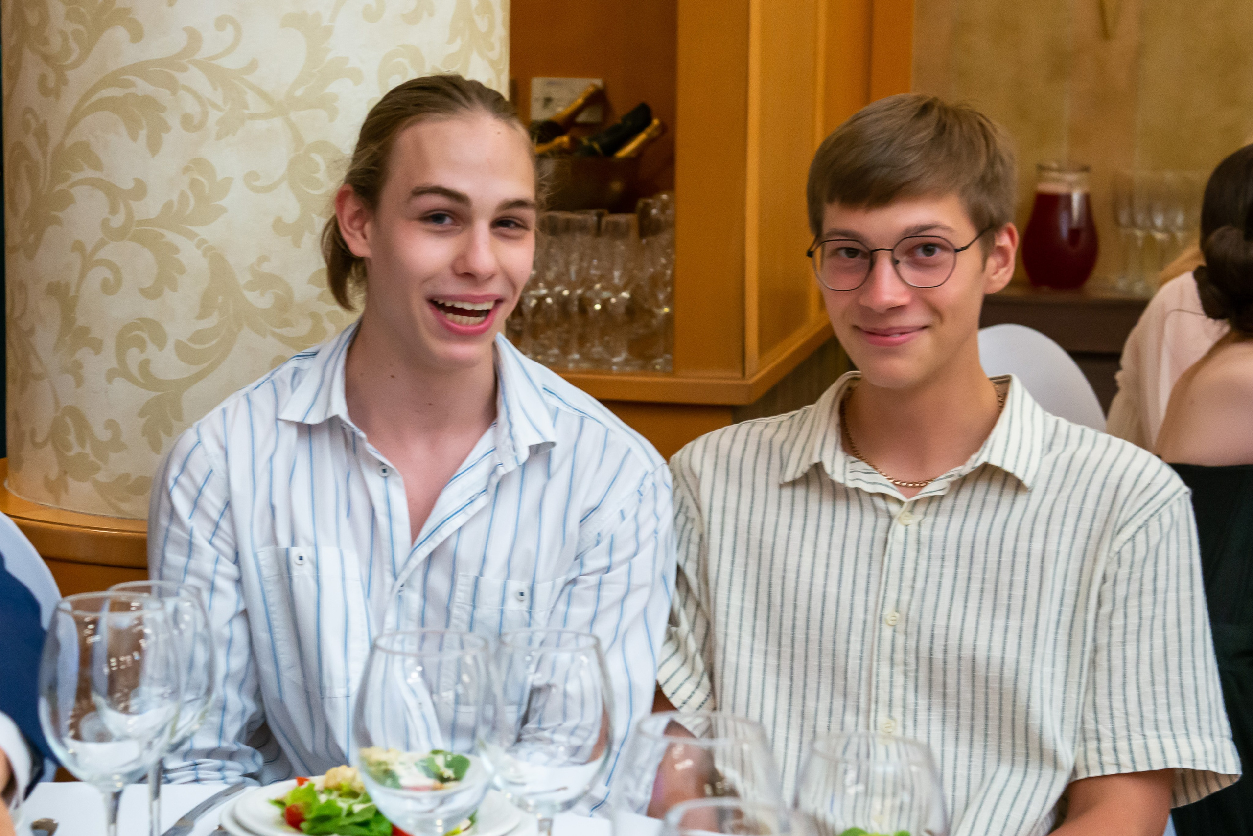 Выпускной вечер в гимназии № 37, ресторан La Ronde